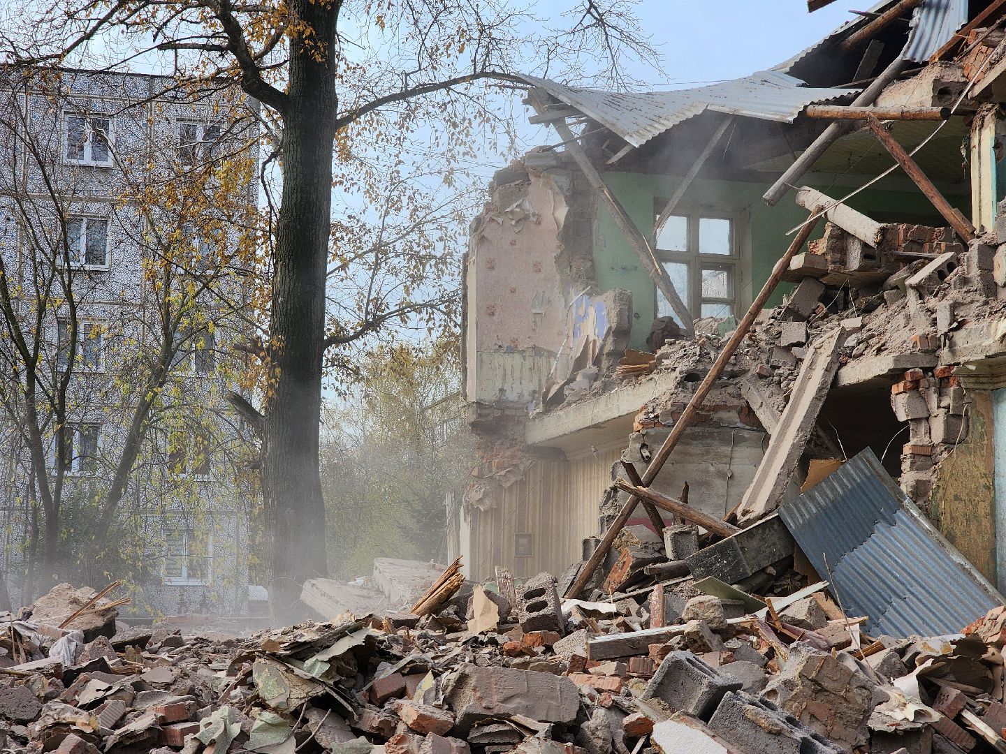 снос аварийного дома, аварийный дом, комфортное жилье, старая купавна, богородский городской округ,