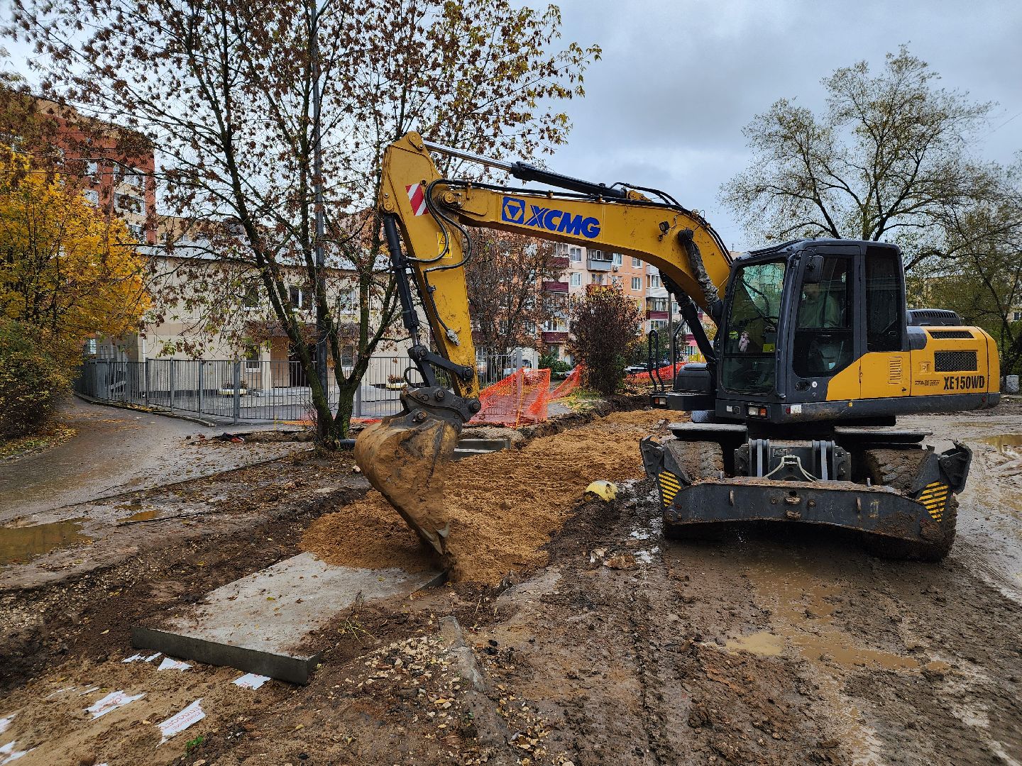 чехов, вишневый бульвар, улица чехова, капремонт теплосети, реконструкция теплотрассы, модернизация, замена труб, горячее водоснабжение, отопление, обратная засыпка траншей, благоустройство, госпрограмма московской области, обращения жителей, портал добродел,