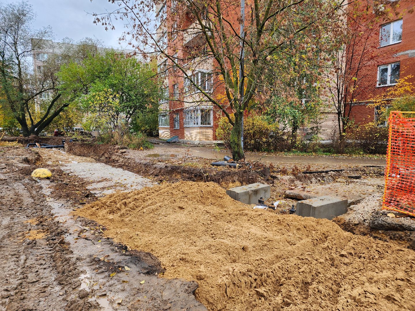 чехов, вишневый бульвар, улица чехова, капремонт теплосети, реконструкция теплотрассы, модернизация, замена труб, горячее водоснабжение, отопление, обратная засыпка траншей, благоустройство, госпрограмма московской области, обращения жителей, портал добродел,