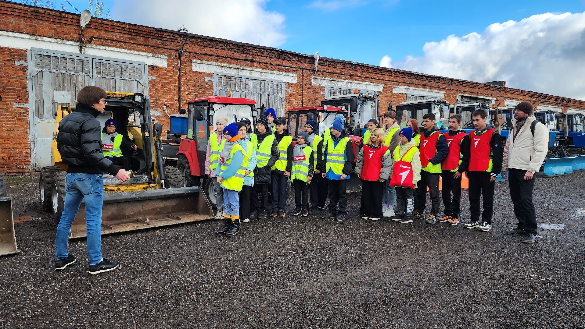 кашира, школьники, жкх, мбу благоустройство, чистота, министерство чистоты, губернатор, коррекционная школа, движение первых,