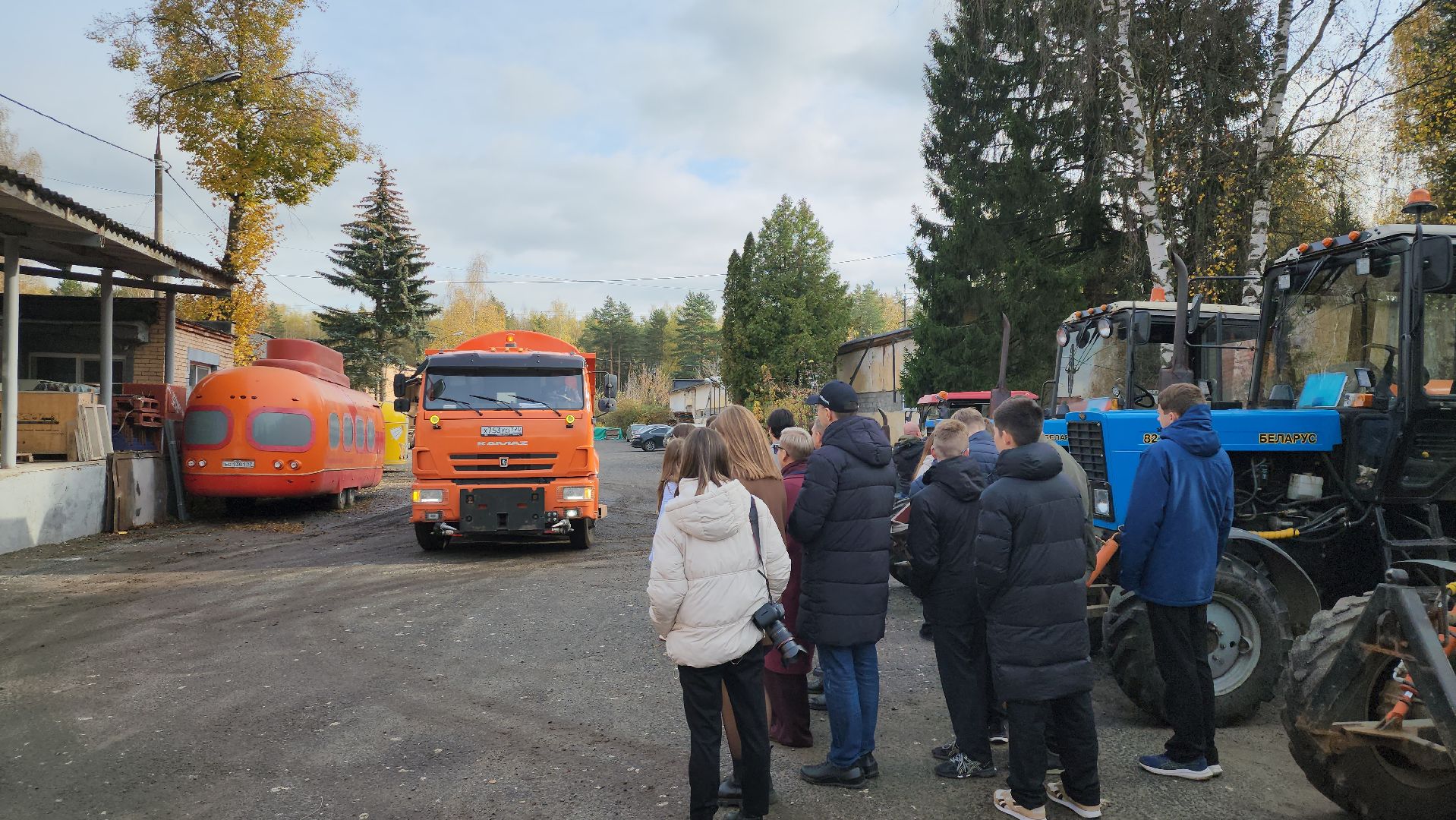 звездный городок, экскурсия для школьников, коммунальная техника,
