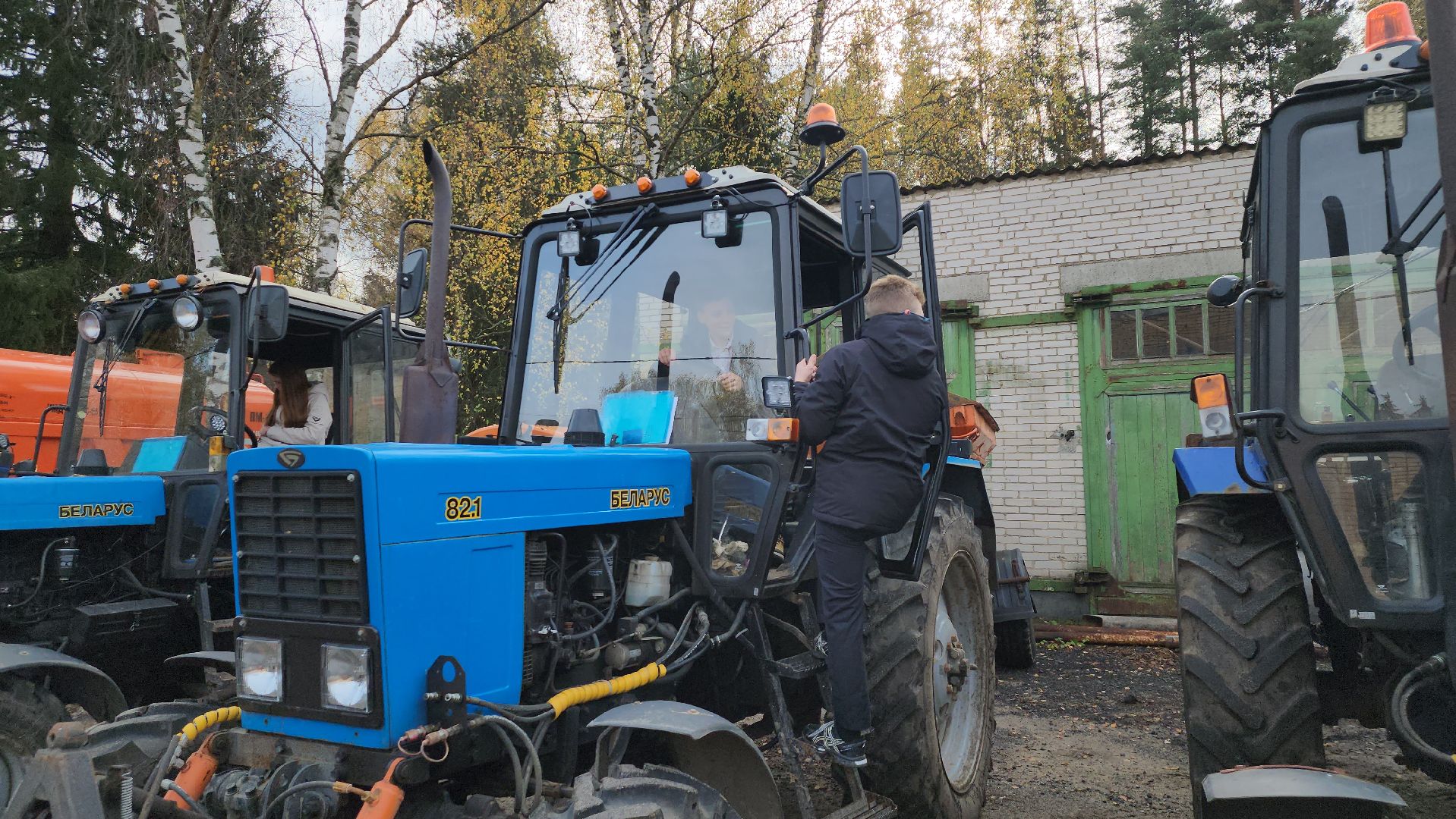 звездный городок, экскурсия для школьников, коммунальная техника,