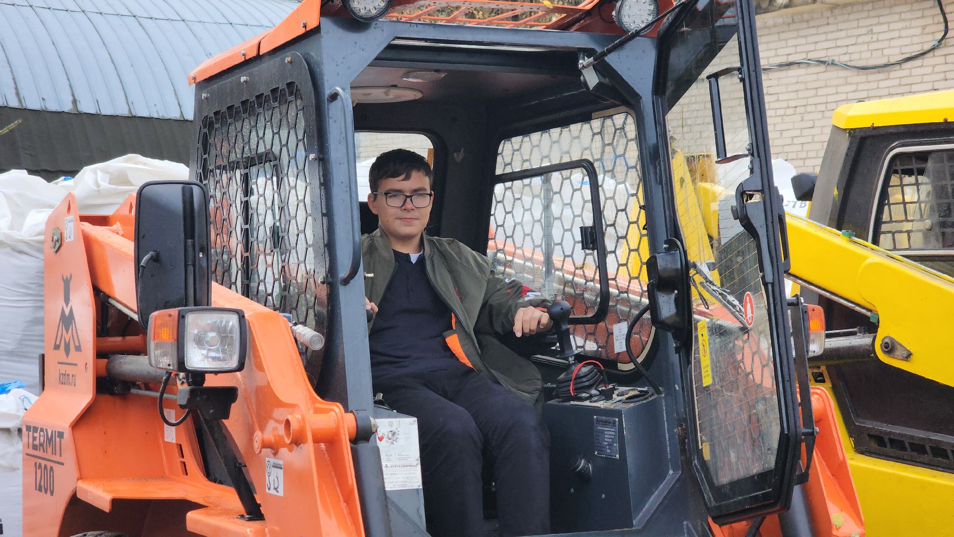 звездный городок, экскурсия для школьников, коммунальная техника,