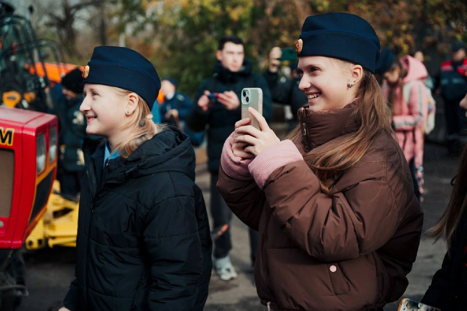 жкх, подготовка к зиме, дети, школьники, коммунальное хозяйство,
