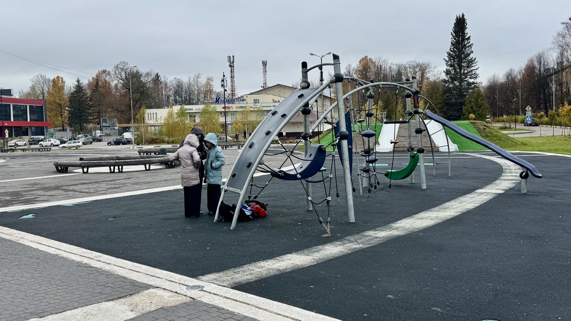 сергиево-посадский городской округ, Пересвет, площадь пухова,