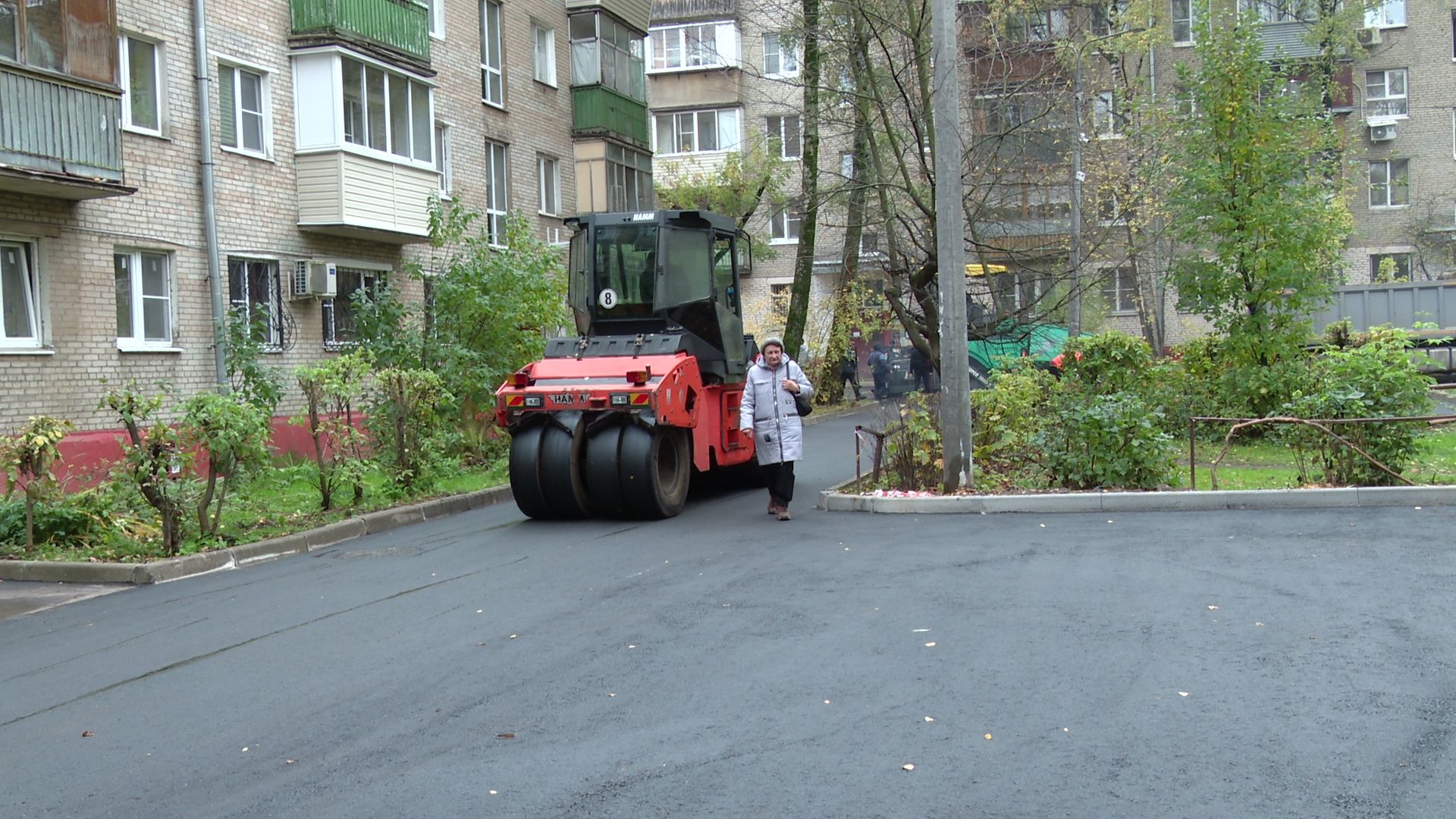 Реутов, благоустройство, асфальт во дворах,