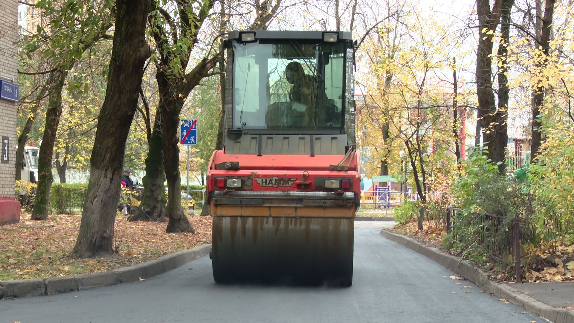 Реутов, благоустройство, асфальт во дворах,