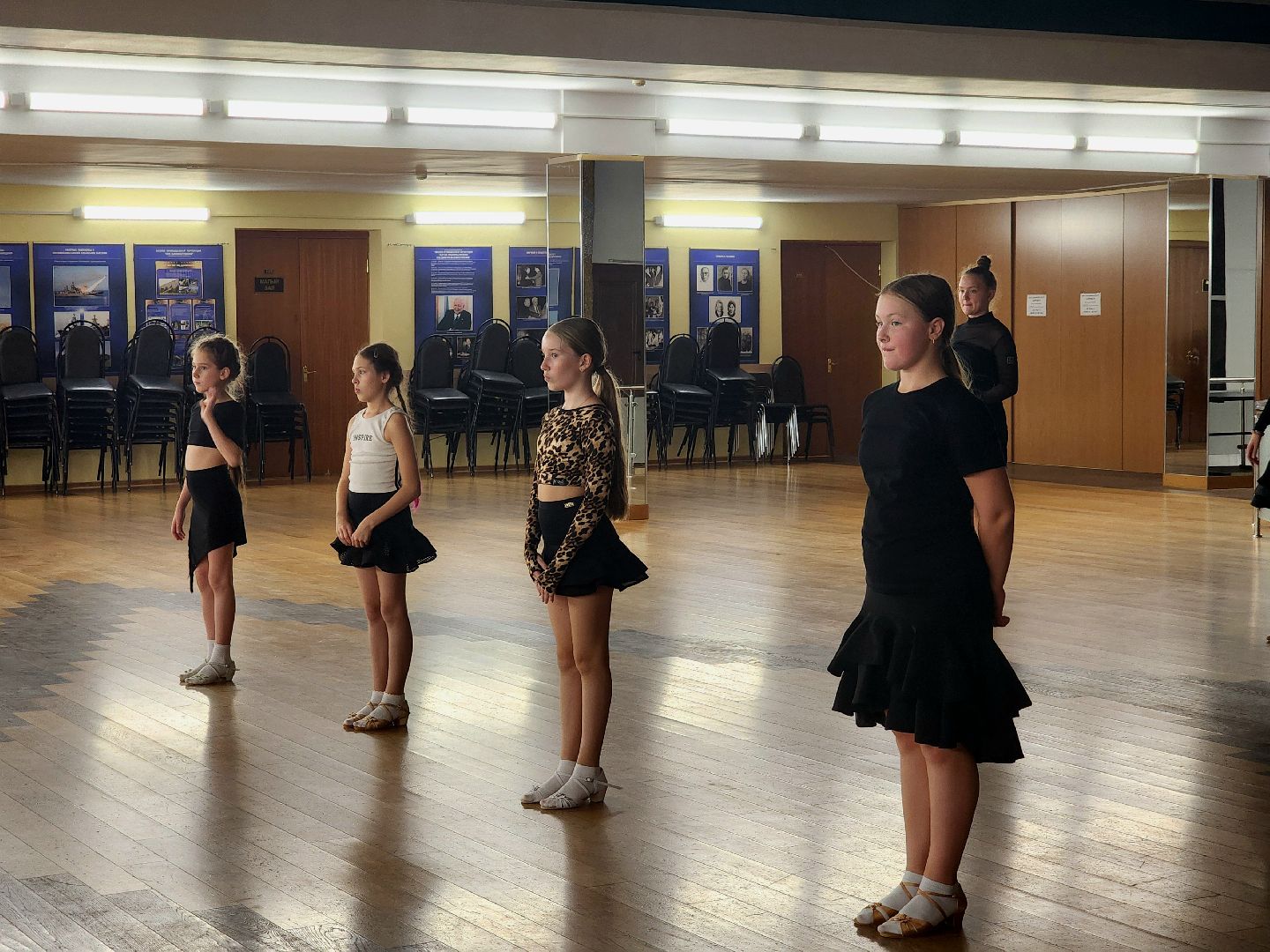 танцы, дк мир, культура,