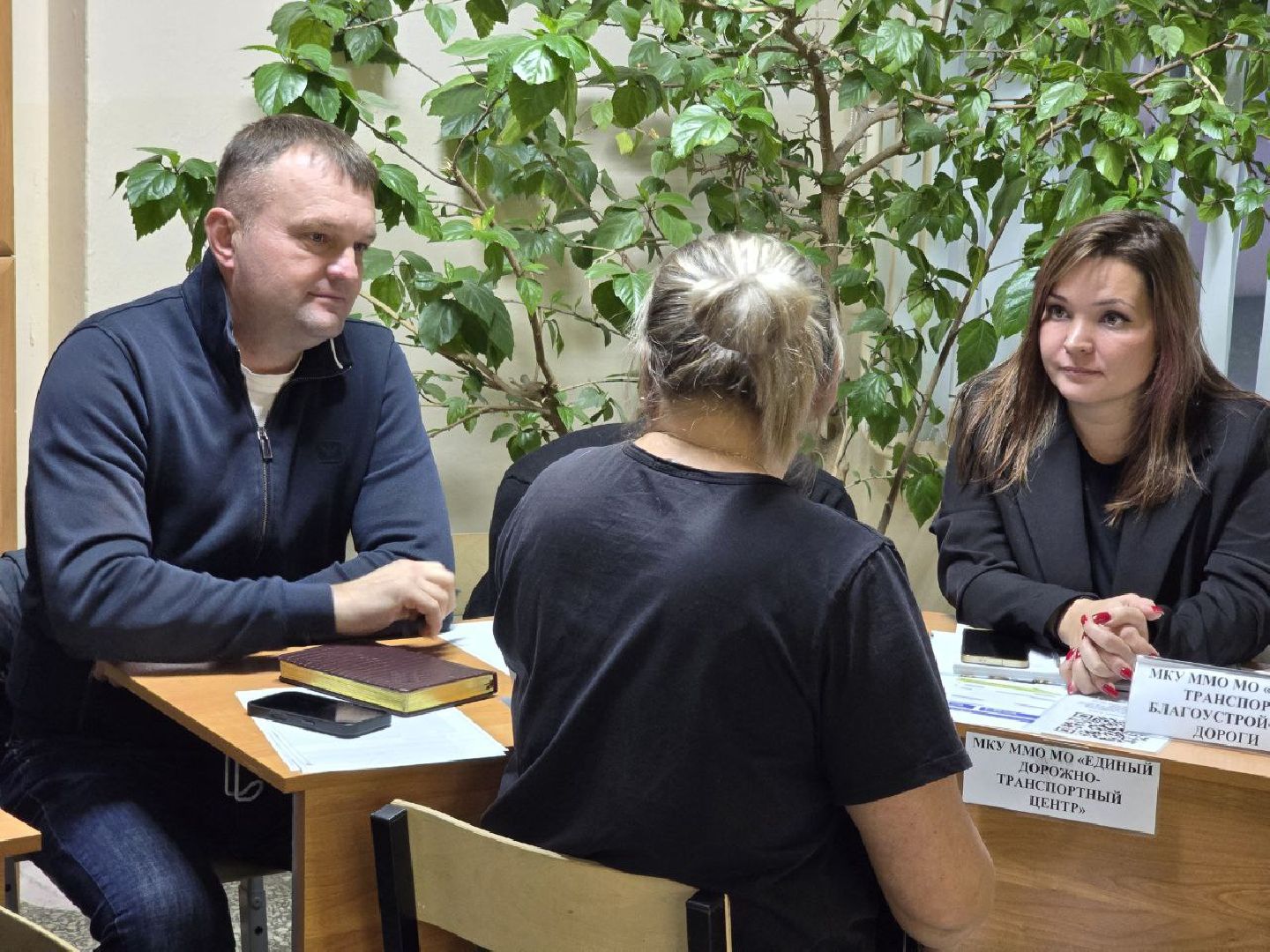 можайск, можайский муниципальный округ, подмосковье, власть, выездная администрация, встреча с жителями, ремонт дороги,