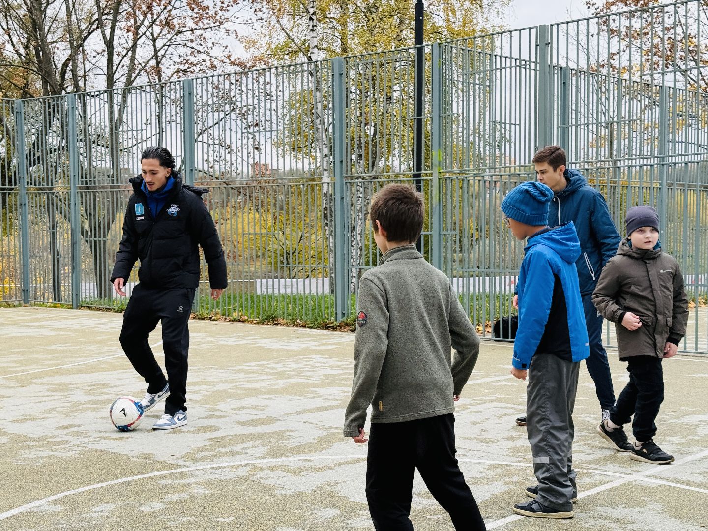 раменское, футбол, раменский городской парк, леон сатурн, раменский сатурн,