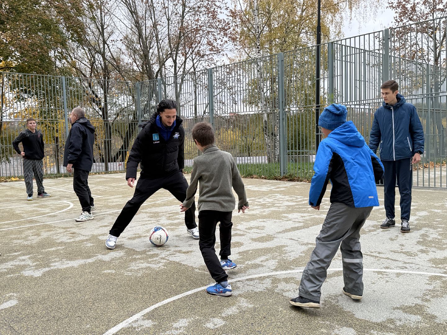 раменское, футбол, раменский городской парк, леон сатурн, раменский сатурн,