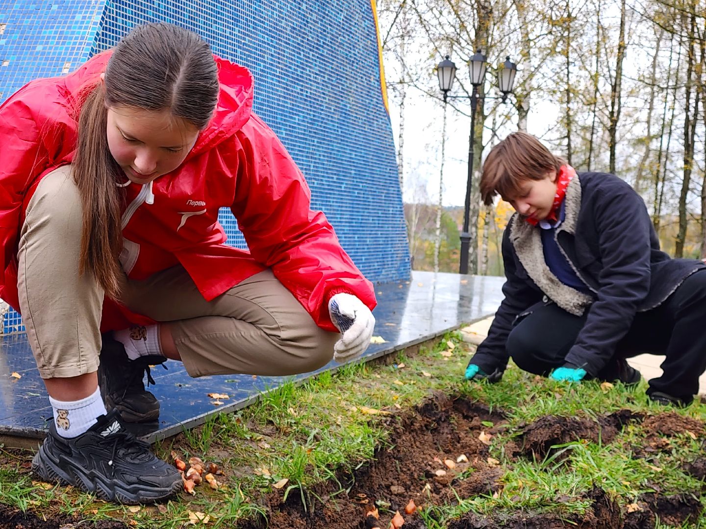 наро-фоминск, наро-фоминский городской округ, экологическая акция, благоустройство клумб, движение первых наро-фоминск, юннаты,
