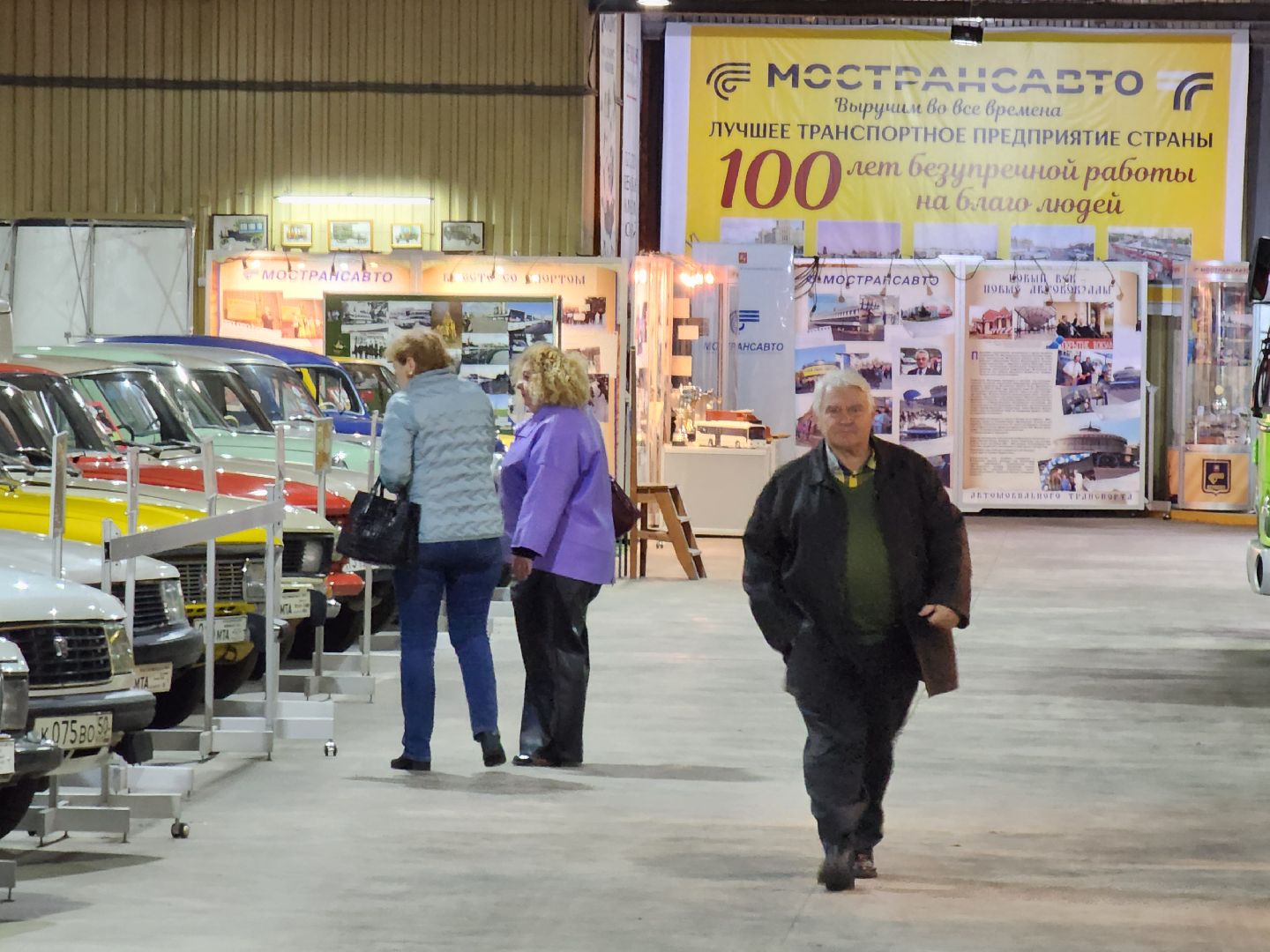 чехов, деревня манушкино, музей автотранспорта, выставка ретро-автомобилей, мострансавто, грузовики, автобусы, легковые машины, проездные билеты, макеты, архивная фотохроника, бесплатная выставка, экспозиция,