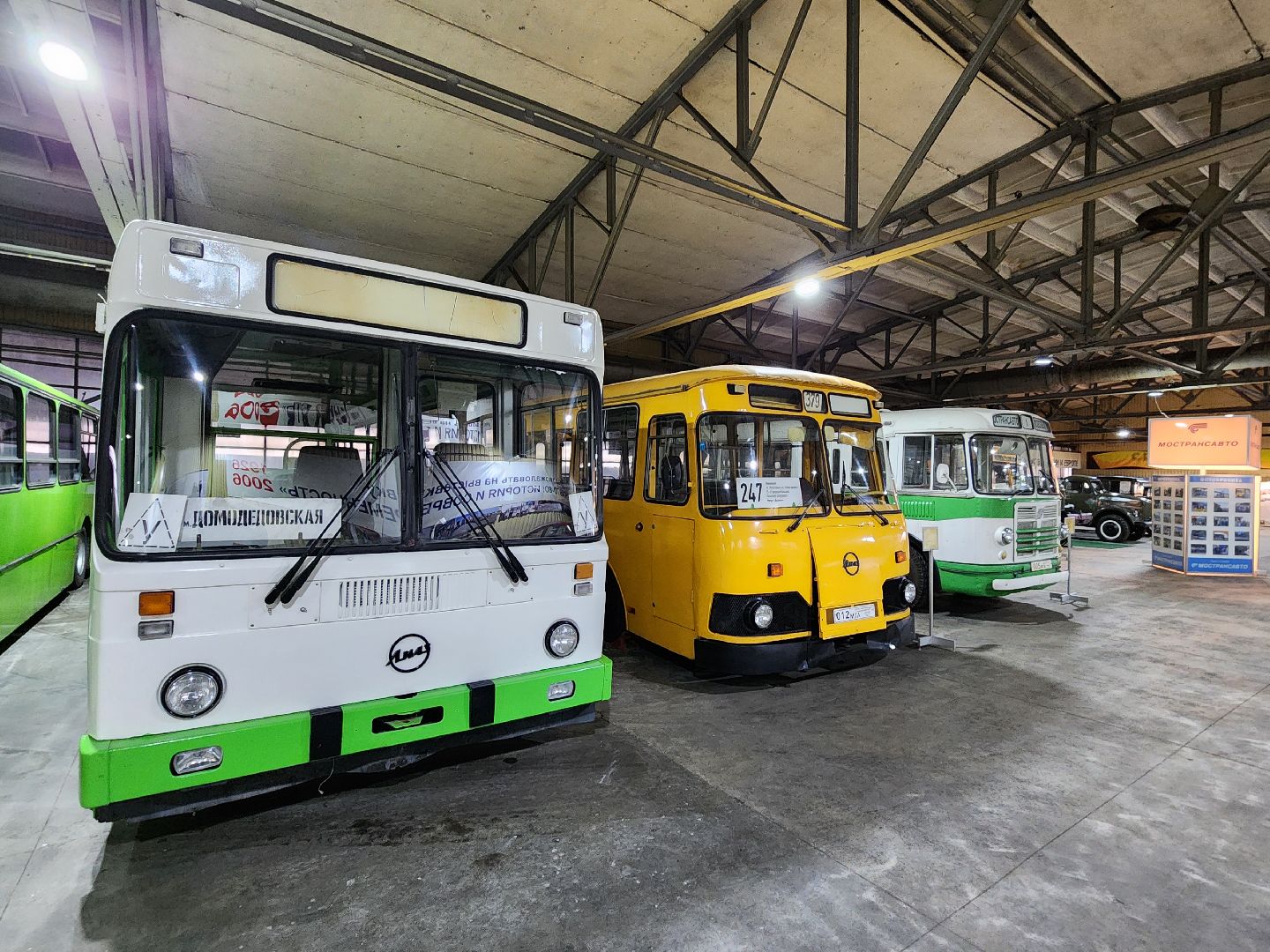 чехов, деревня манушкино, музей автотранспорта, выставка ретро-автомобилей, мострансавто, грузовики, автобусы, легковые машины, проездные билеты, макеты, архивная фотохроника, бесплатная выставка, экспозиция,