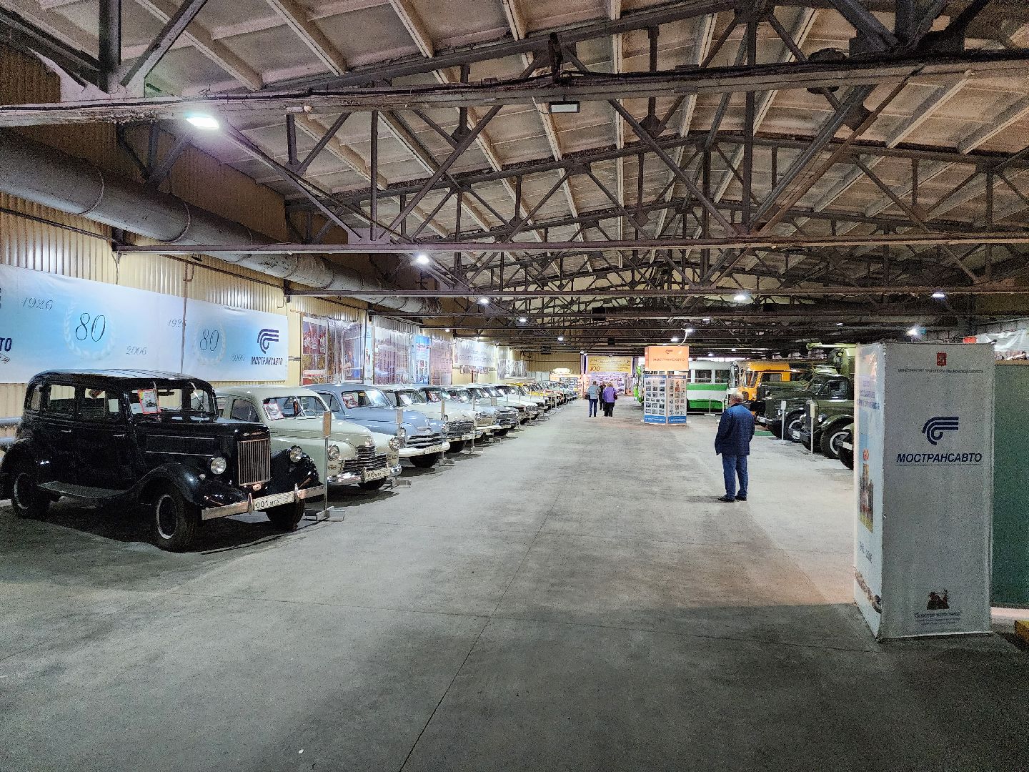 чехов, деревня манушкино, музей автотранспорта, выставка ретро-автомобилей, мострансавто, грузовики, автобусы, легковые машины, проездные билеты, макеты, архивная фотохроника, бесплатная выставка, экспозиция,