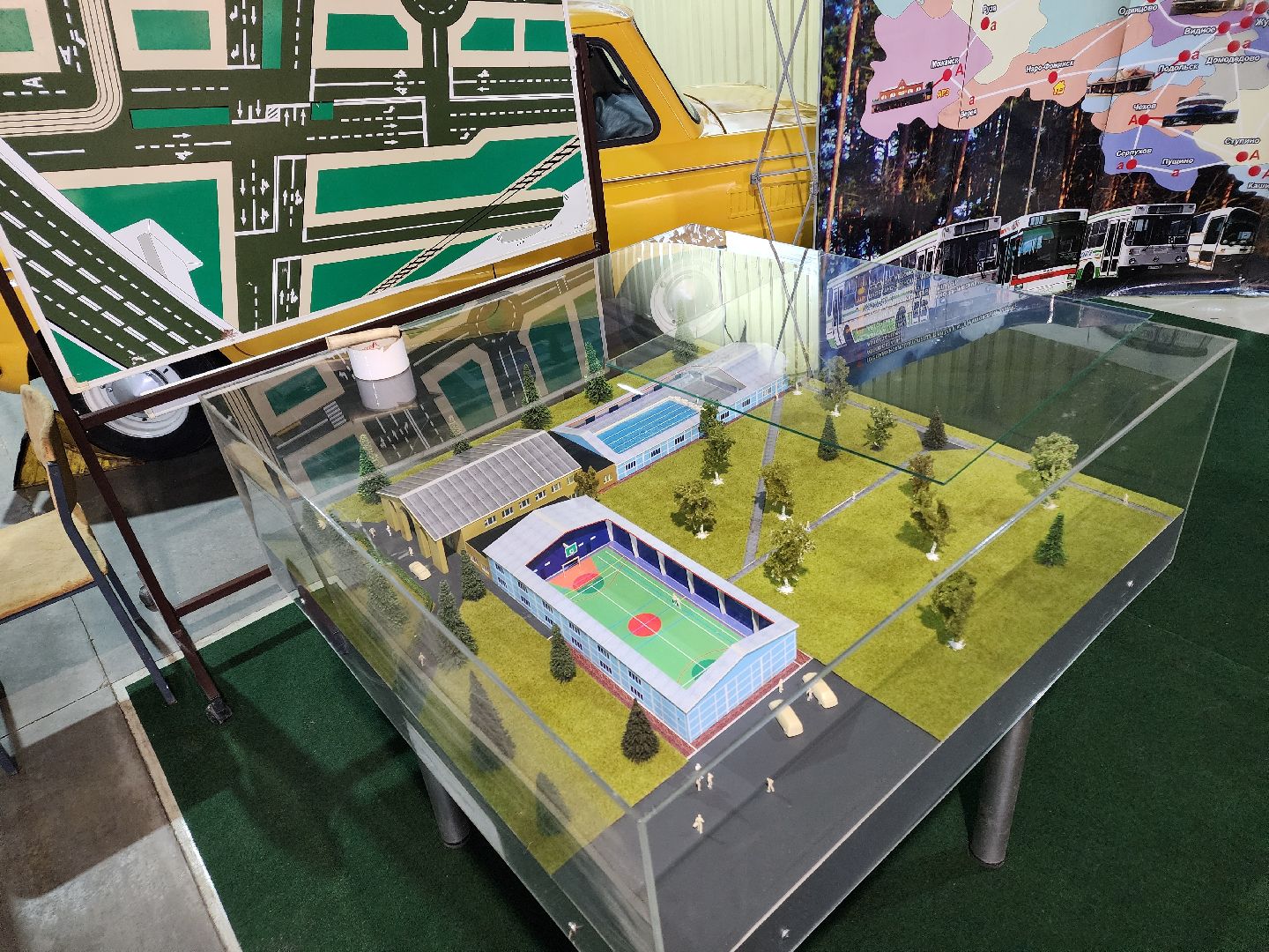 чехов, деревня манушкино, музей автотранспорта, выставка ретро-автомобилей, мострансавто, грузовики, автобусы, легковые машины, проездные билеты, макеты, архивная фотохроника, бесплатная выставка, экспозиция,