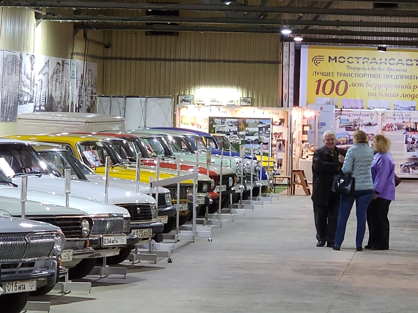 чехов, деревня манушкино, музей автотранспорта, выставка ретро-автомобилей, мострансавто, грузовики, автобусы, легковые машины, проездные билеты, макеты, архивная фотохроника, бесплатная выставка, экспозиция,