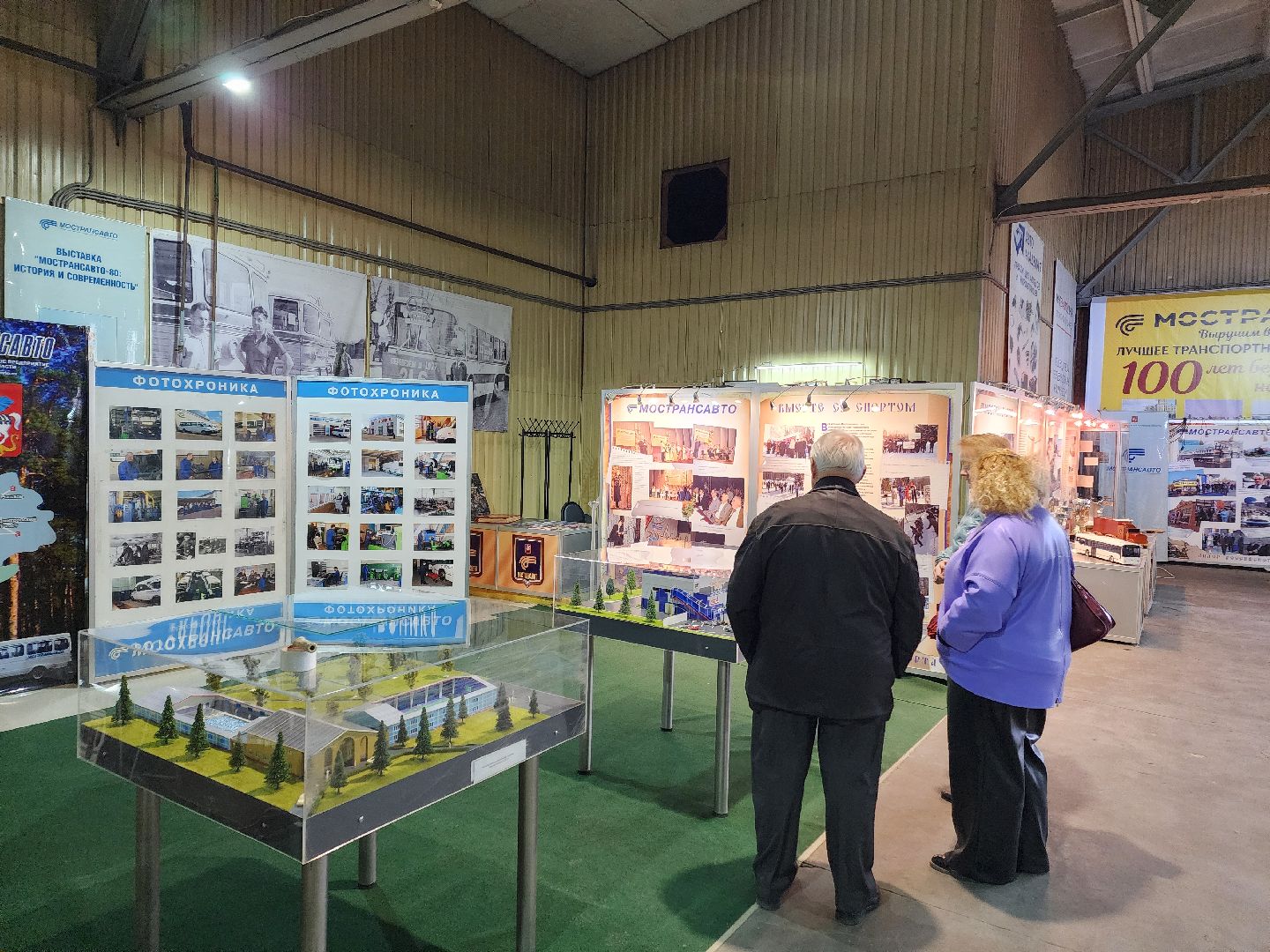 чехов, деревня манушкино, музей автотранспорта, выставка ретро-автомобилей, мострансавто, грузовики, автобусы, легковые машины, проездные билеты, макеты, архивная фотохроника, бесплатная выставка, экспозиция,