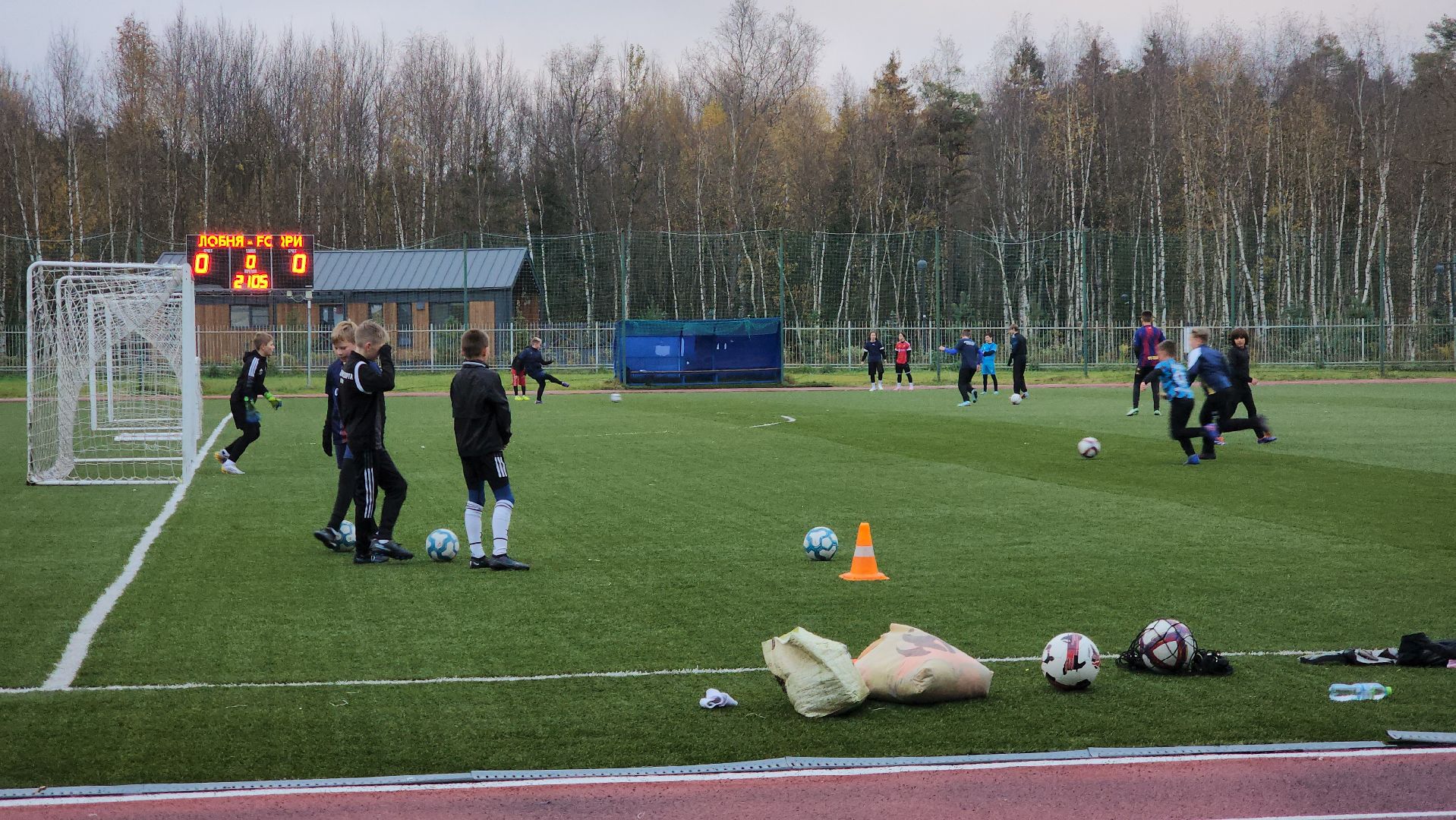 Спорт , Стадион Москвич, Лобня, Подогрев футбольного поля ,