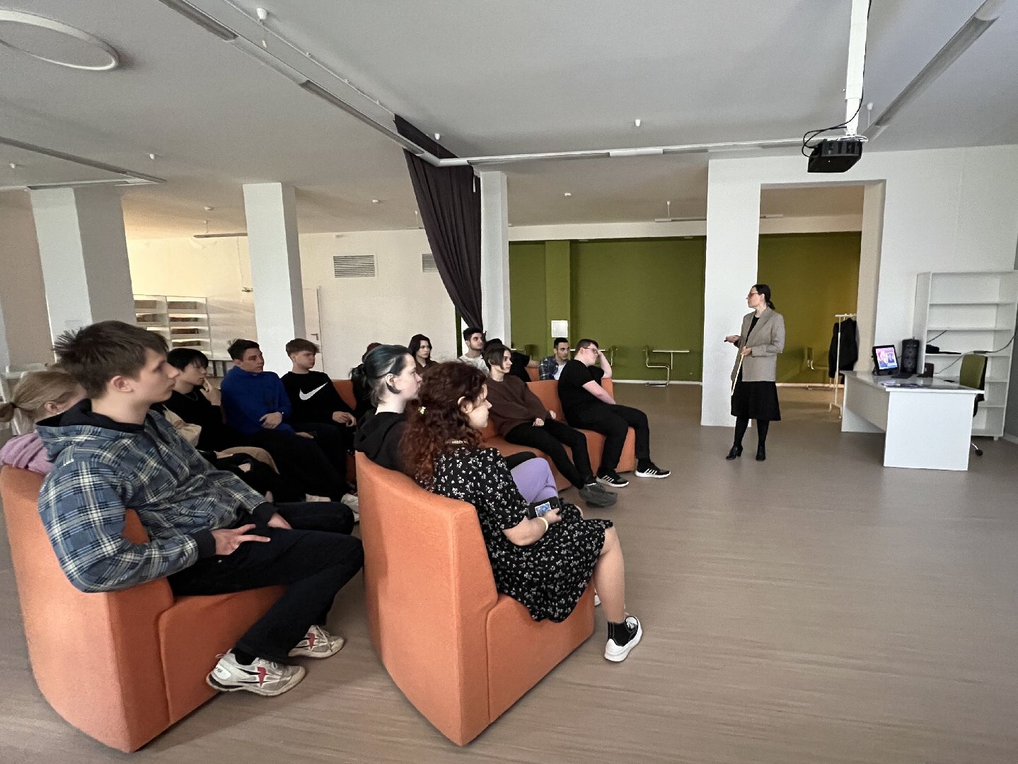 Химки, выставка, библиотека, культура