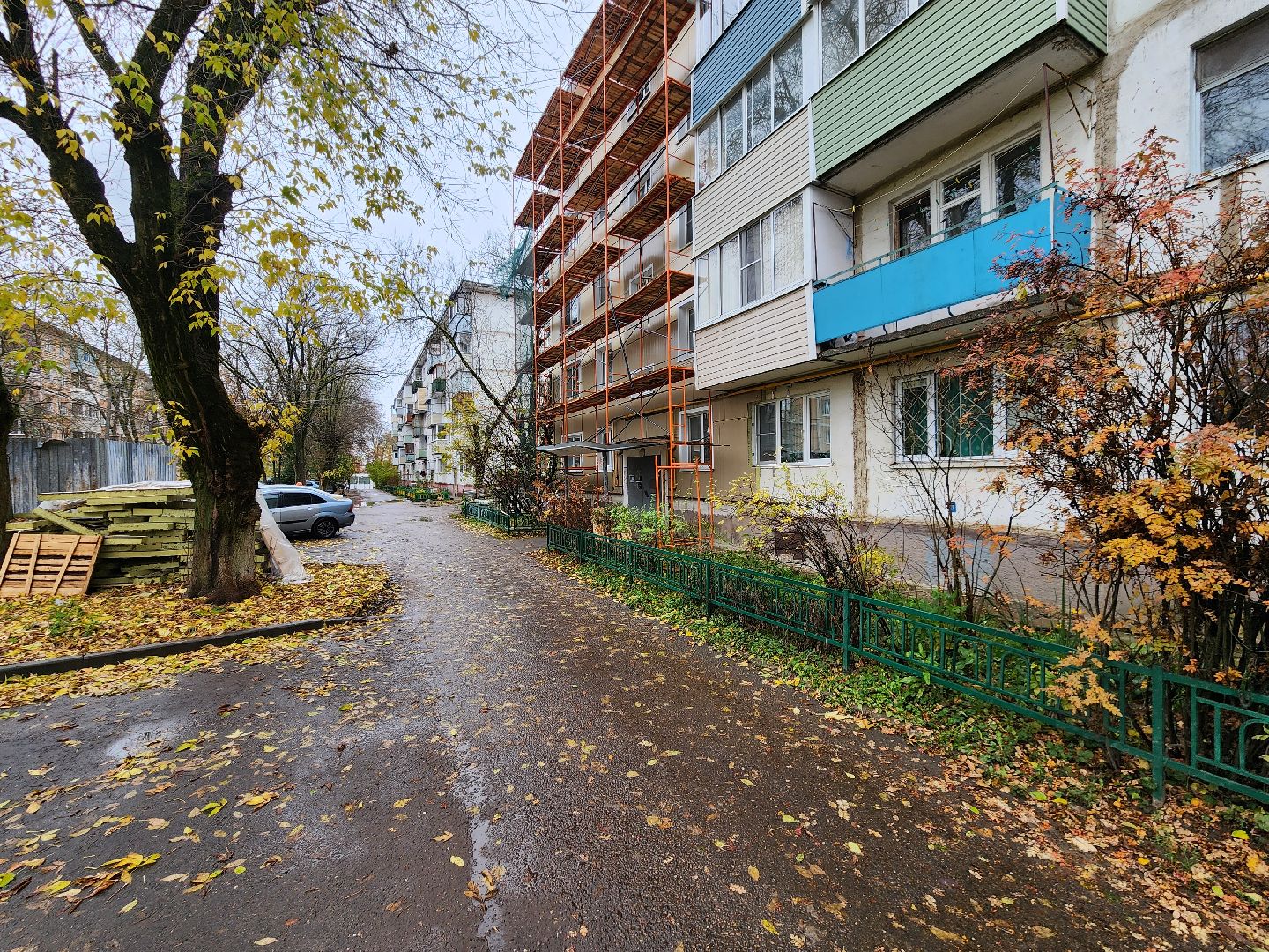 чехов, микрорайон венюково, улица гагарина 56, капремонт фасада, утепление дома, теплоизоляция, гидроизоляция, капитальный ремонт отмостки, обновление цоколя, фасадные работы, облицовка дома, фонд капремонта московской области, госпрограмма московской области, формирование комфортной городской среды,замена инженерных сетей,