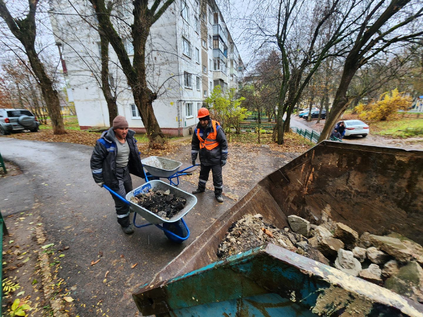 чехов, микрорайон венюково, улица гагарина 56, капремонт фасада, утепление дома, теплоизоляция, гидроизоляция, капитальный ремонт отмостки, обновление цоколя, фасадные работы, облицовка дома, фонд капремонта московской области, госпрограмма московской области, формирование комфортной городской среды,замена инженерных сетей,