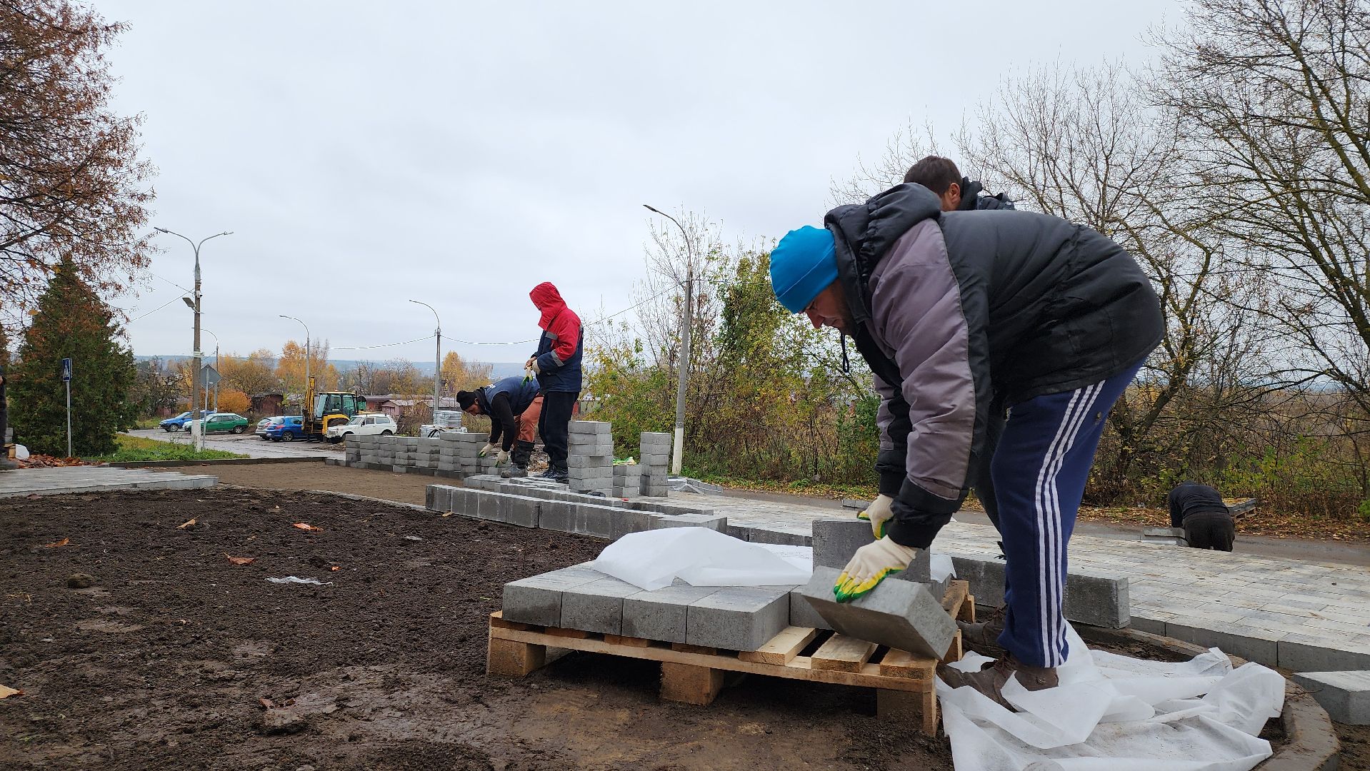 кашира, благоустройство, комфортная городская среда, сквер, тротуарная плитка, озеленение, освещение, безопасный регион,