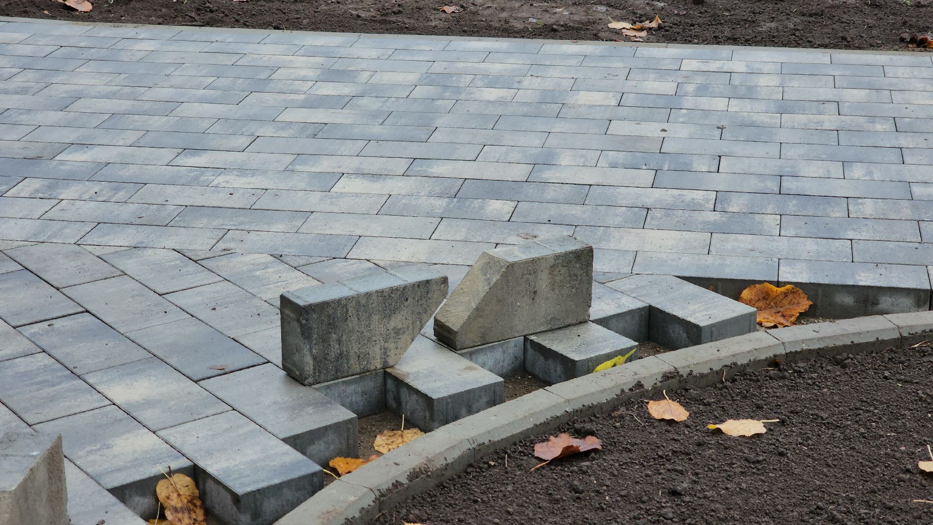 кашира, благоустройство, комфортная городская среда, сквер, тротуарная плитка, озеленение, освещение, безопасный регион,