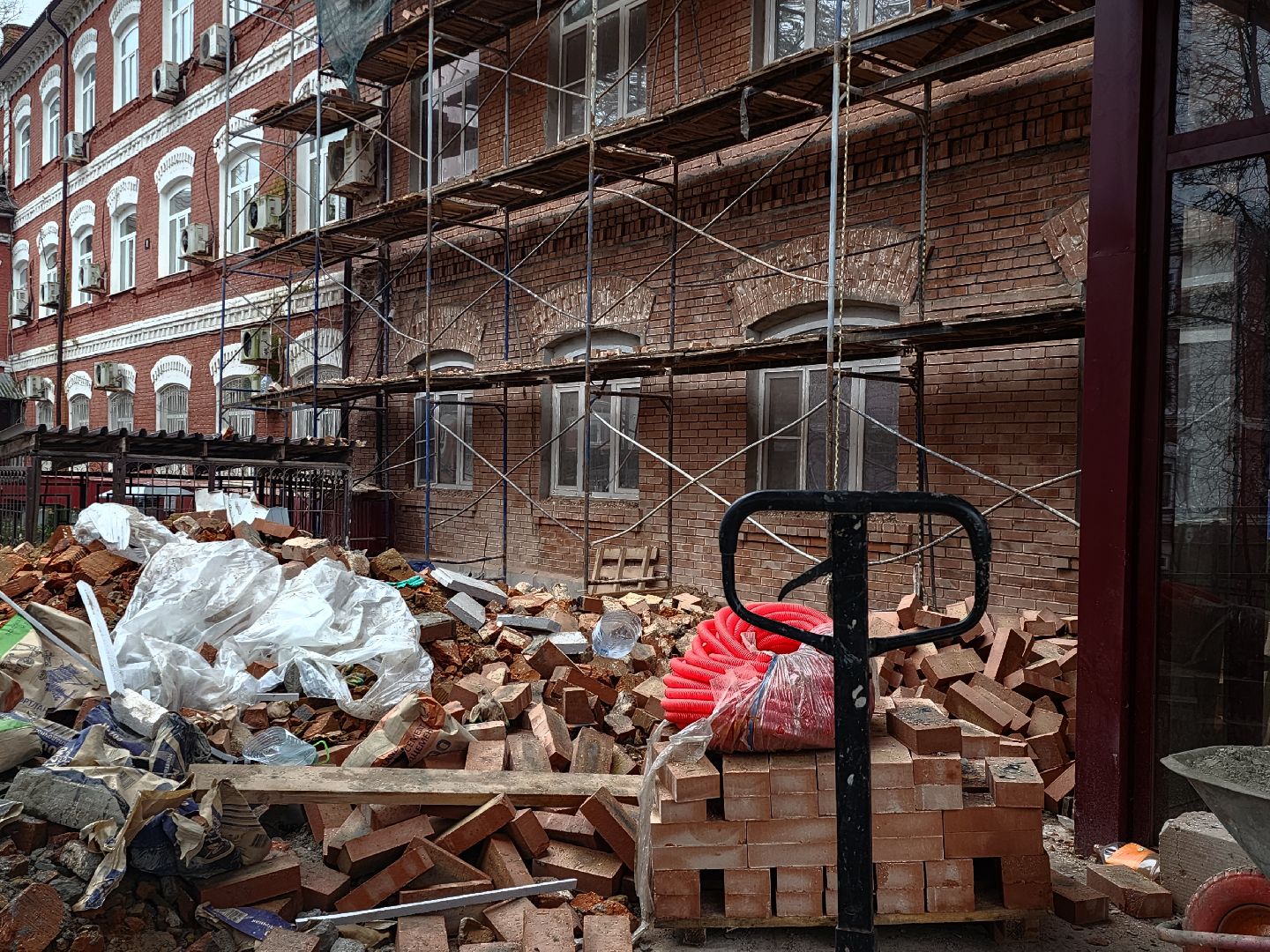 наро-фоминск, наро-фоминский городской округ, капитальный ремонт больницы, ремонт исторического здания, роман шамнэ,