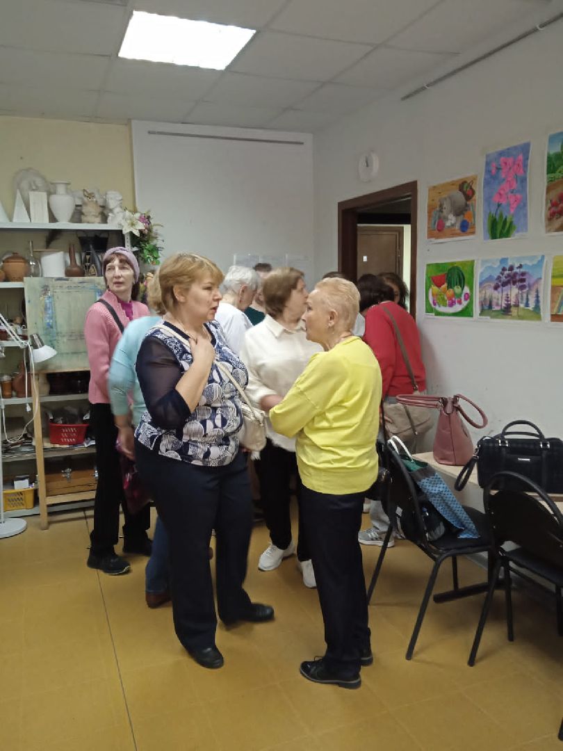 Балашиха, художественная школа Параллели, школа рисования для пожилых, фонд президентских грантов, выставка рисунков