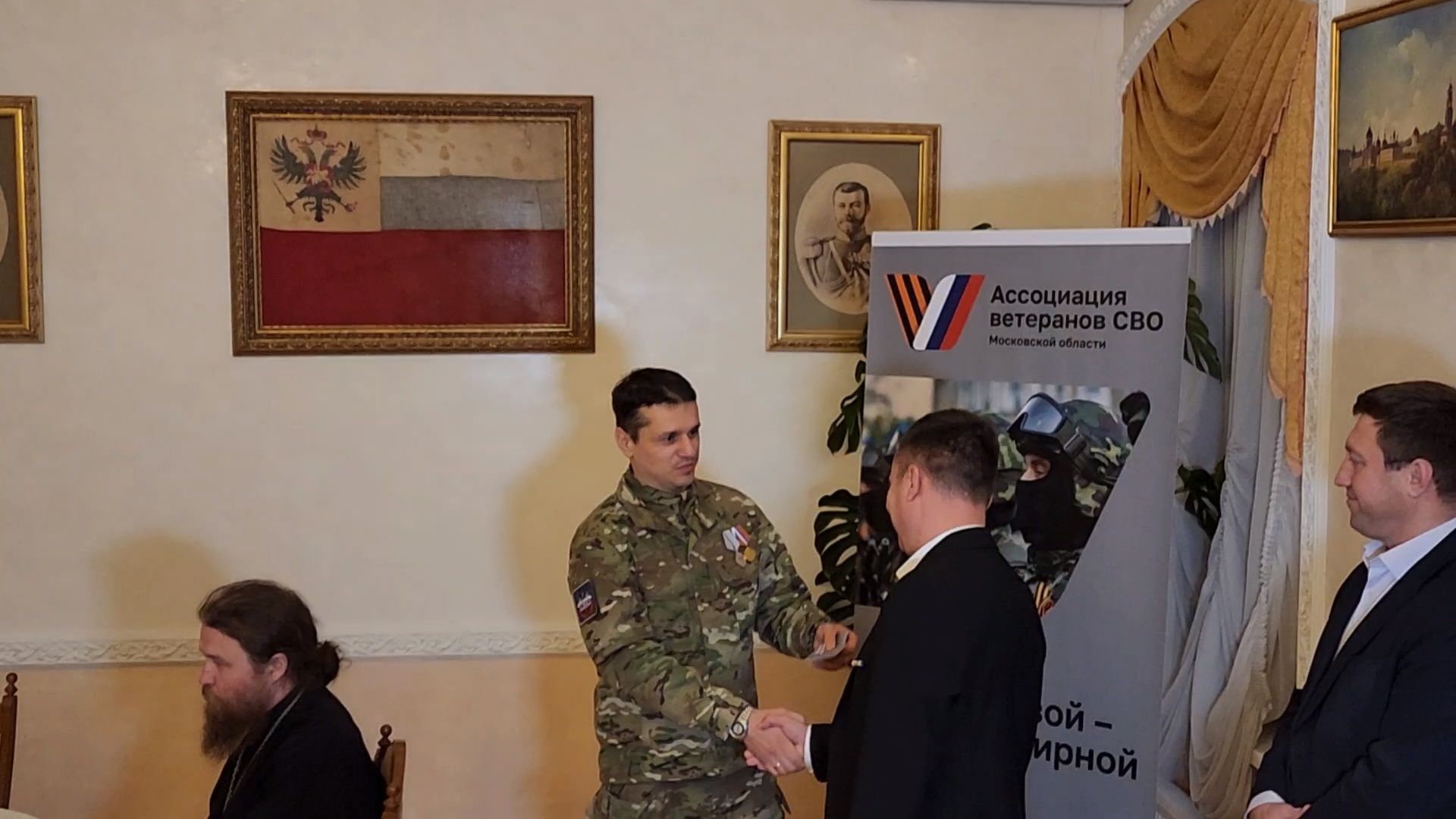 чехов, программа герои подмосковья, артем чурилов, обучение, экономика, политика, госуправление, стажировка, администрация чехова, наставник, глава округа михаил собакин, общественная деятельность, тропа защитников отечества, высадка сирени, ассоциация ветеранов сво, встреча в монастыре, награждение кадетов, посвящение в предкадеты, проекты, рабочий день, биография артема чурилова,