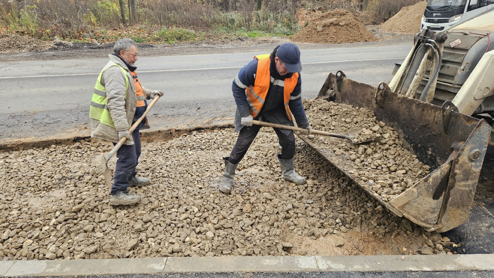 долгопрудный, новые водники, автобусная остановка, строительство, благоустройство,