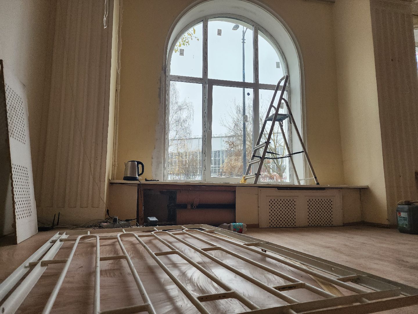 фрязино, ремонт входной группы, культурный центр, учреждение культуры, окна,