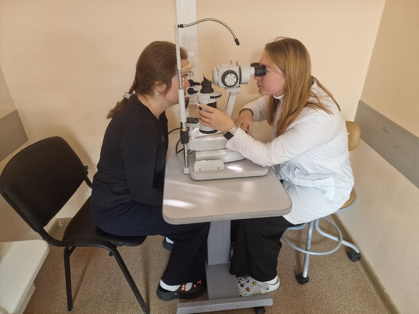 воскресенская больница,  врач-стажер,