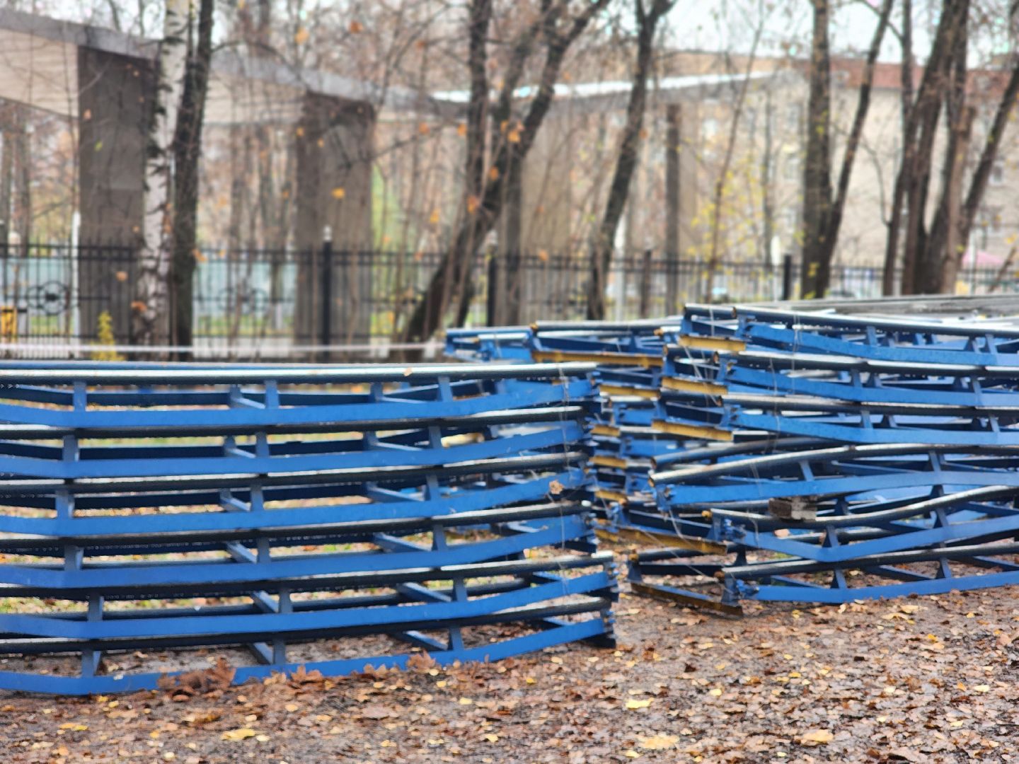 королёв, центральный городской парк в королеве ,  аттракционы, сезон развлечений 2025,