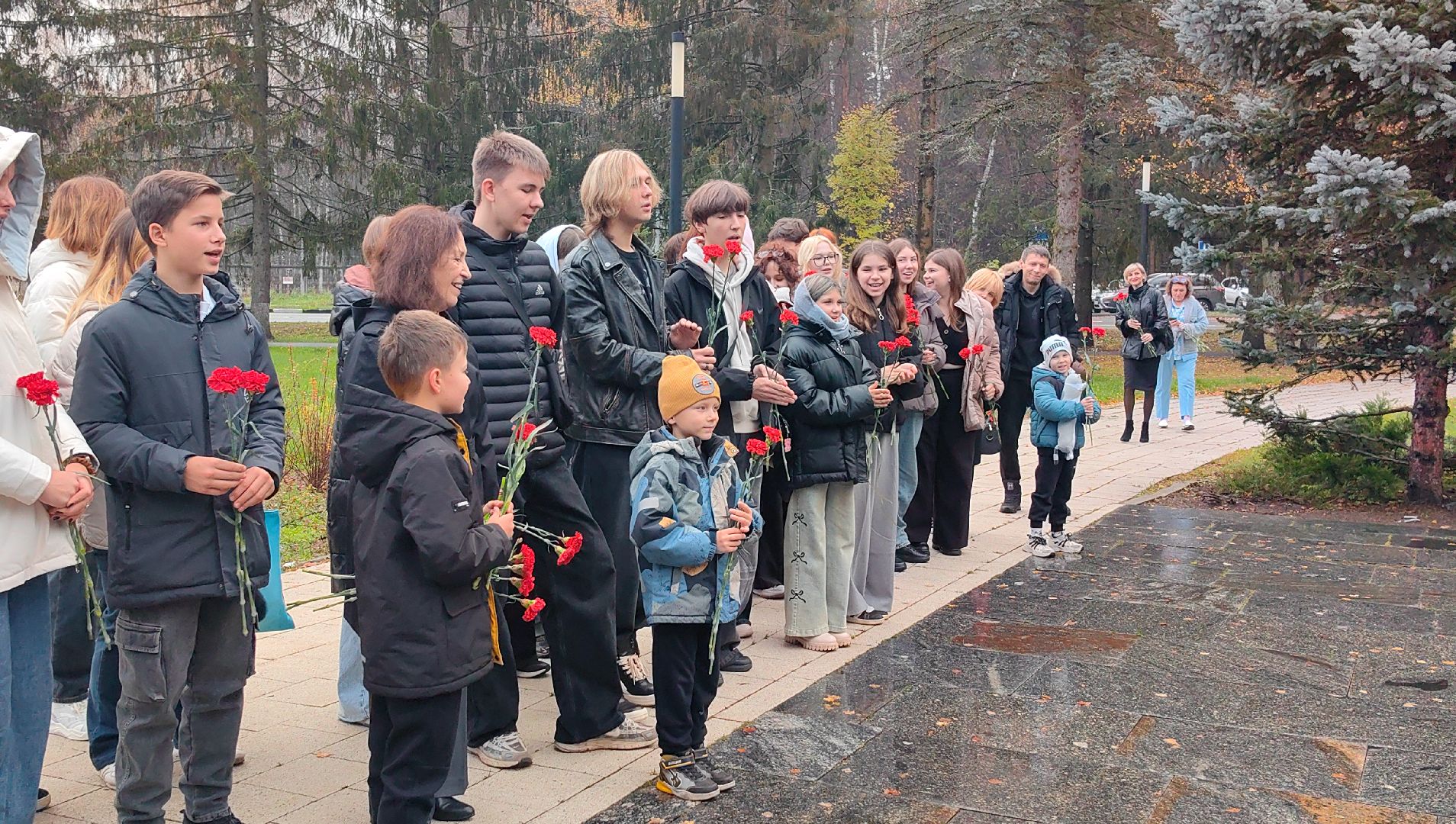 мариуполь, ДНР,  спектакль, ввс монино, музей,