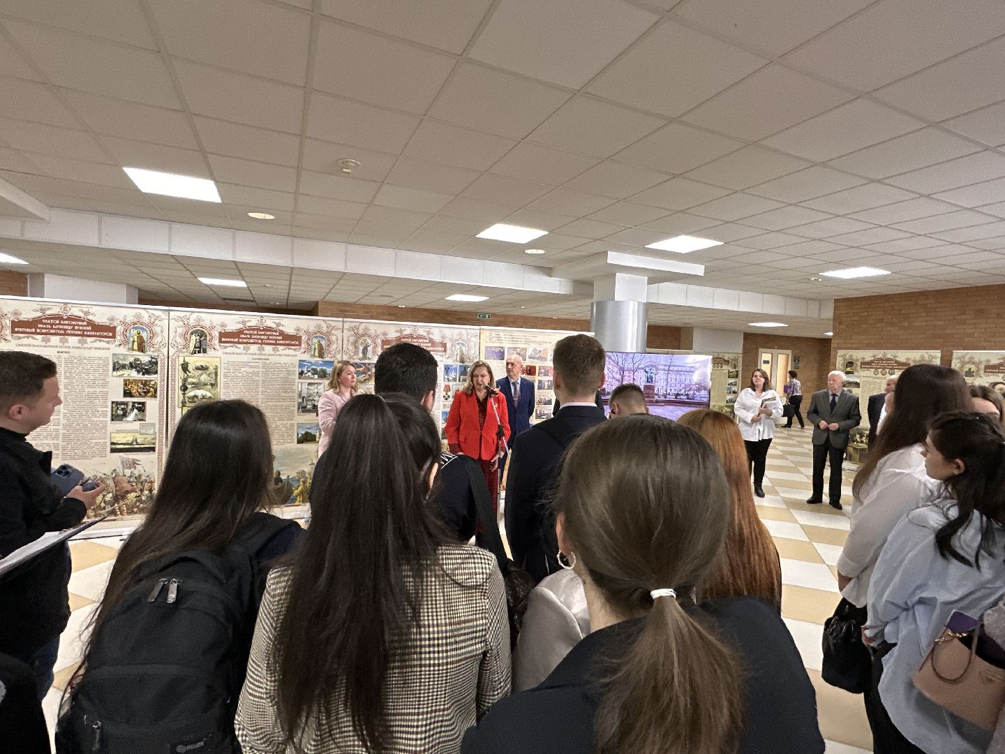 Одинцово, МГИМО, Выставка, Александр Невский