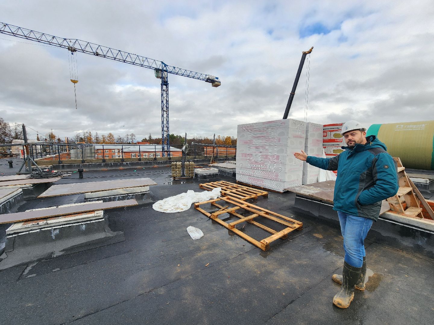 чехов, поселок мещерское, психиатрическая больница, новый корпус, строительство, реконструкция,каменная кладка, внутренние перегородки, кирпичная кладка, перегородки из кирпичей, зонирование, внутренняя отделка помещений, остекление здания, фасадные работы, инженерные сети, нацпроект здравоохранение, госпрограмма московской области,