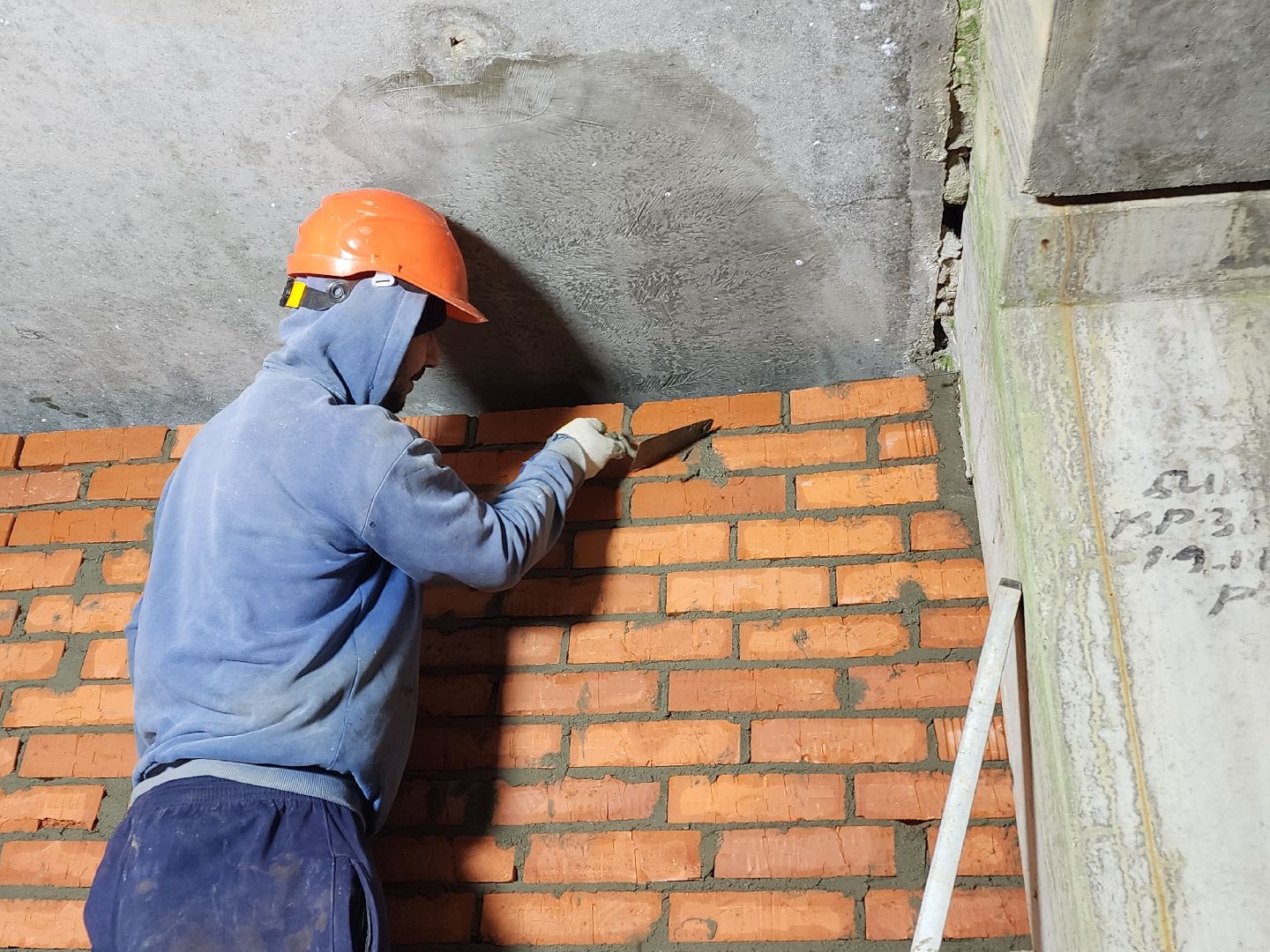 чехов, поселок мещерское, психиатрическая больница, новый корпус, строительство, реконструкция,каменная кладка, внутренние перегородки, кирпичная кладка, перегородки из кирпичей, зонирование, внутренняя отделка помещений, остекление здания, фасадные работы, инженерные сети, нацпроект здравоохранение, госпрограмма московской области,