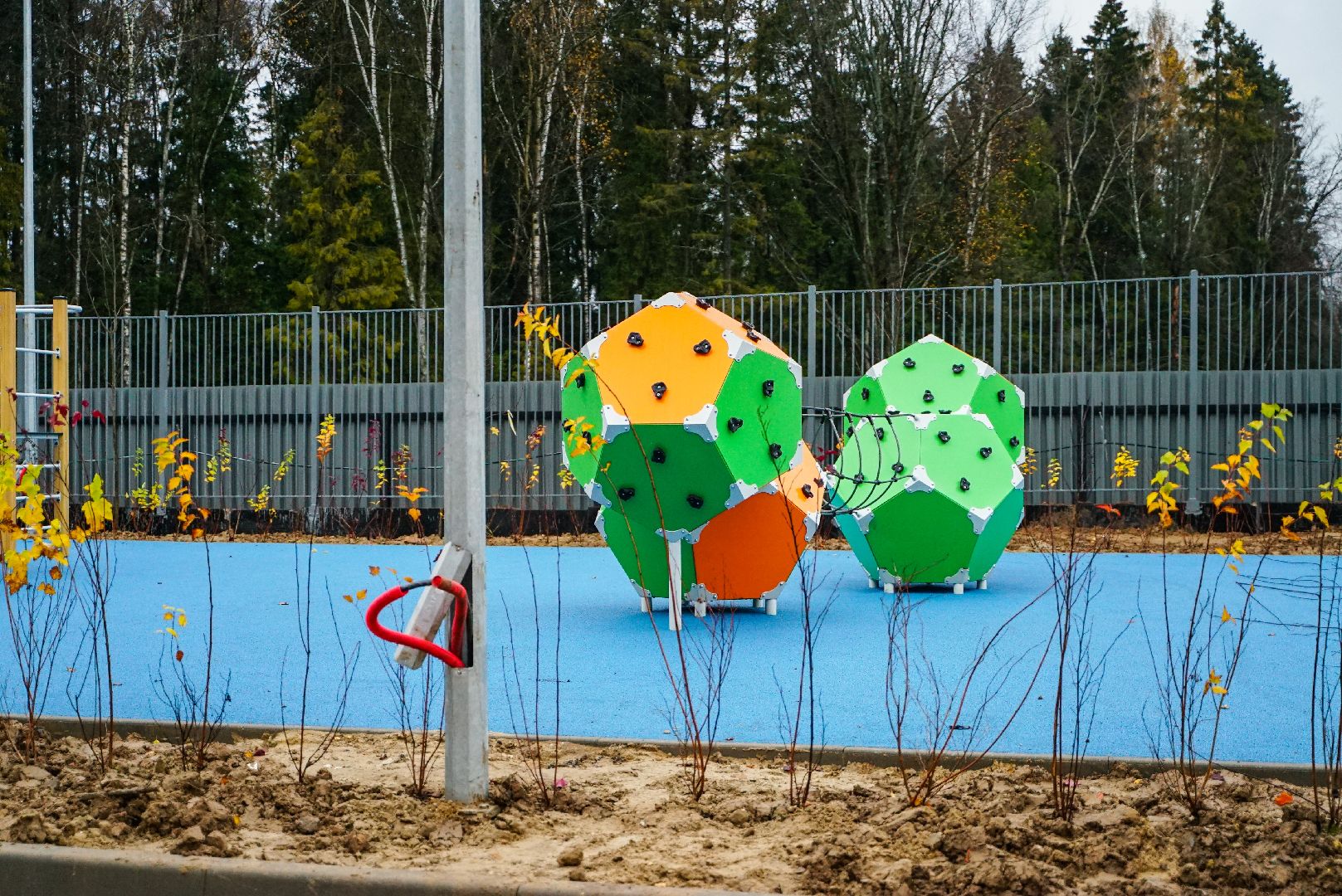 стройка, детсад, школа,