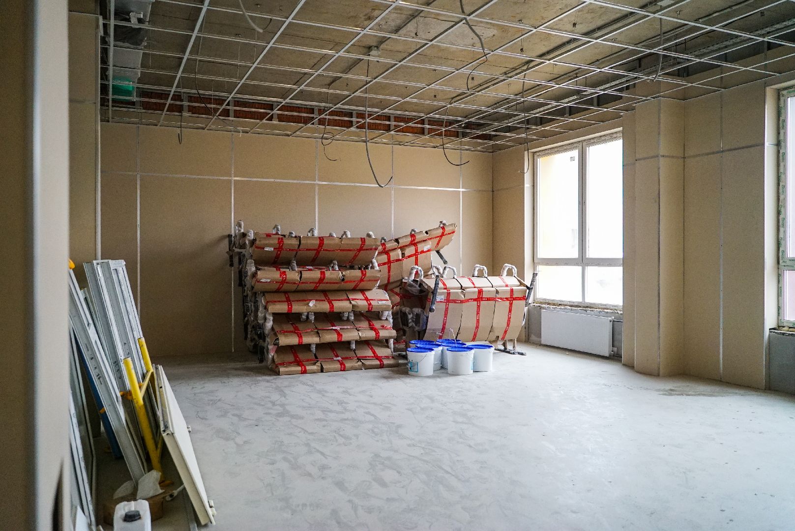 стройка, детсад, школа,