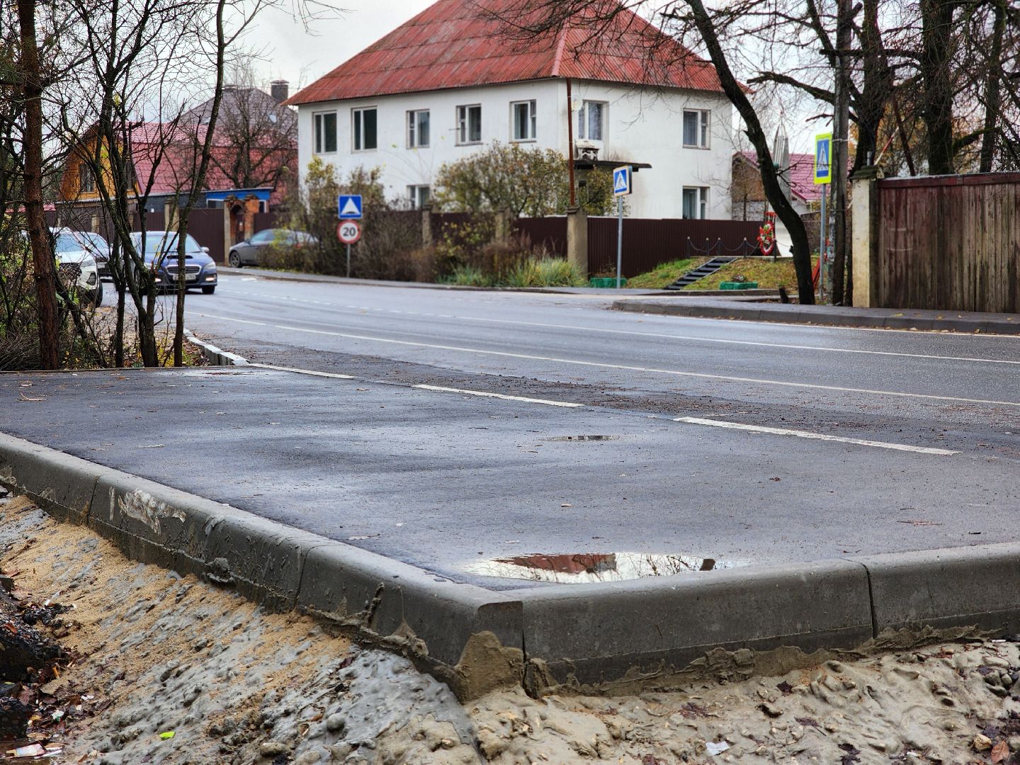 общественный транспорт, остановочный павильон,  автобусный павильон, деревня щемилово, богородский городской округ,