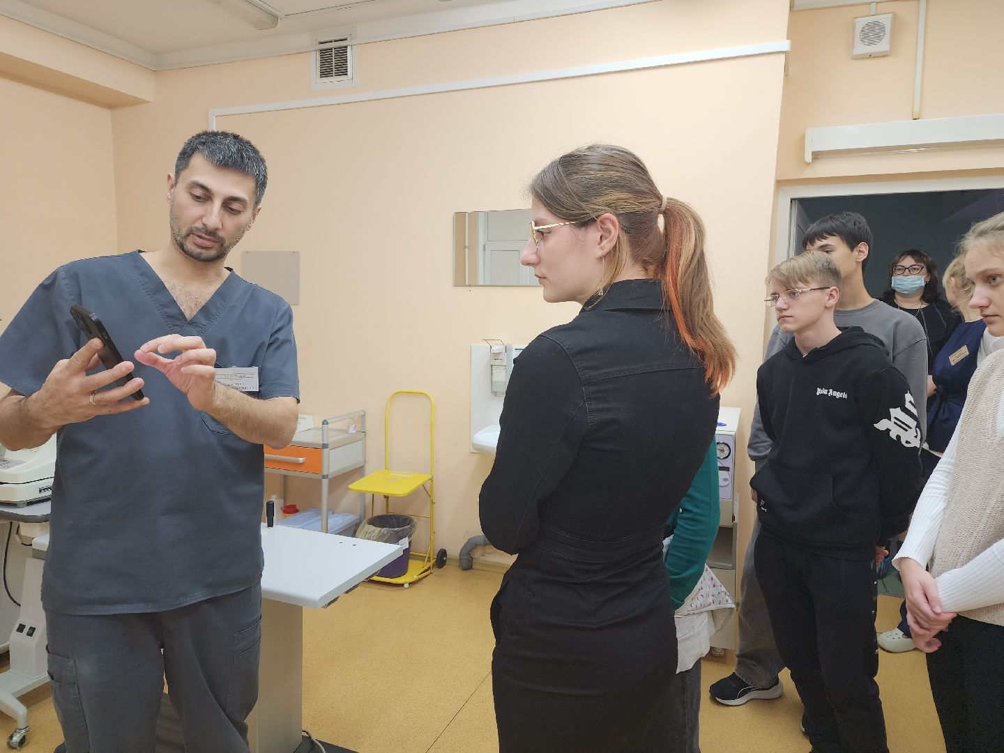 фрязино, медицинский класс, экскурсия, больница, школьники,