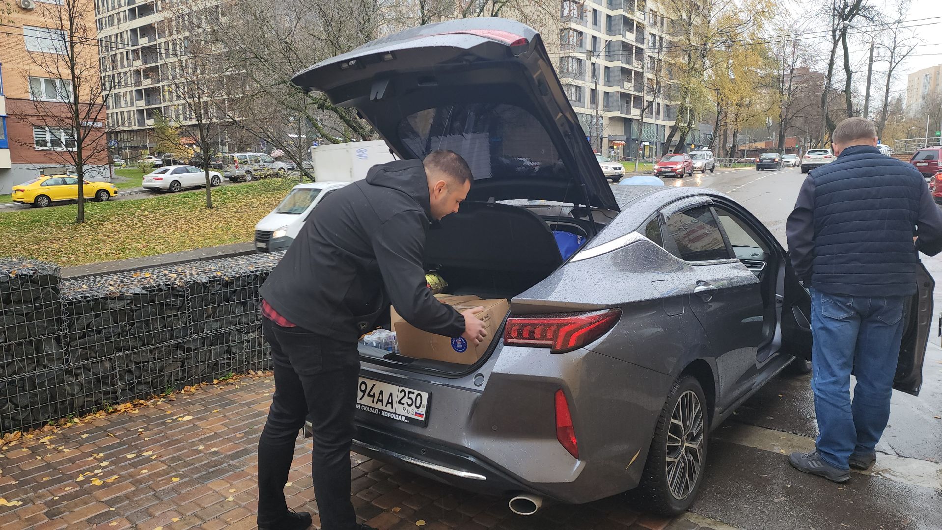 сво, красногорск, гуманирная помощь,теплые вещи,