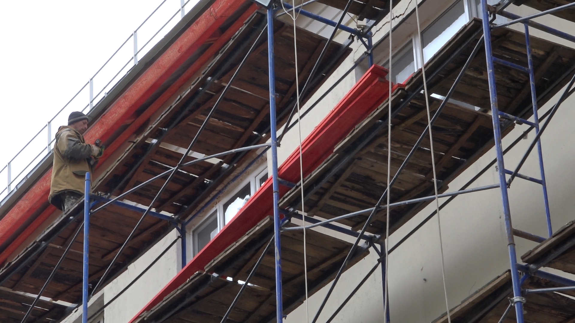 дос, дом офицерского состава, власиха дос, капремонт кровли, двускатная крыша,