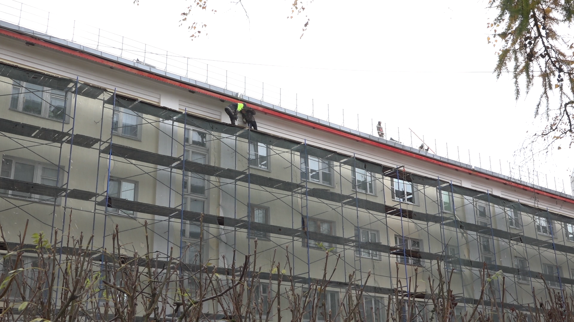 дос, дом офицерского состава, власиха дос, капремонт кровли, двускатная крыша,