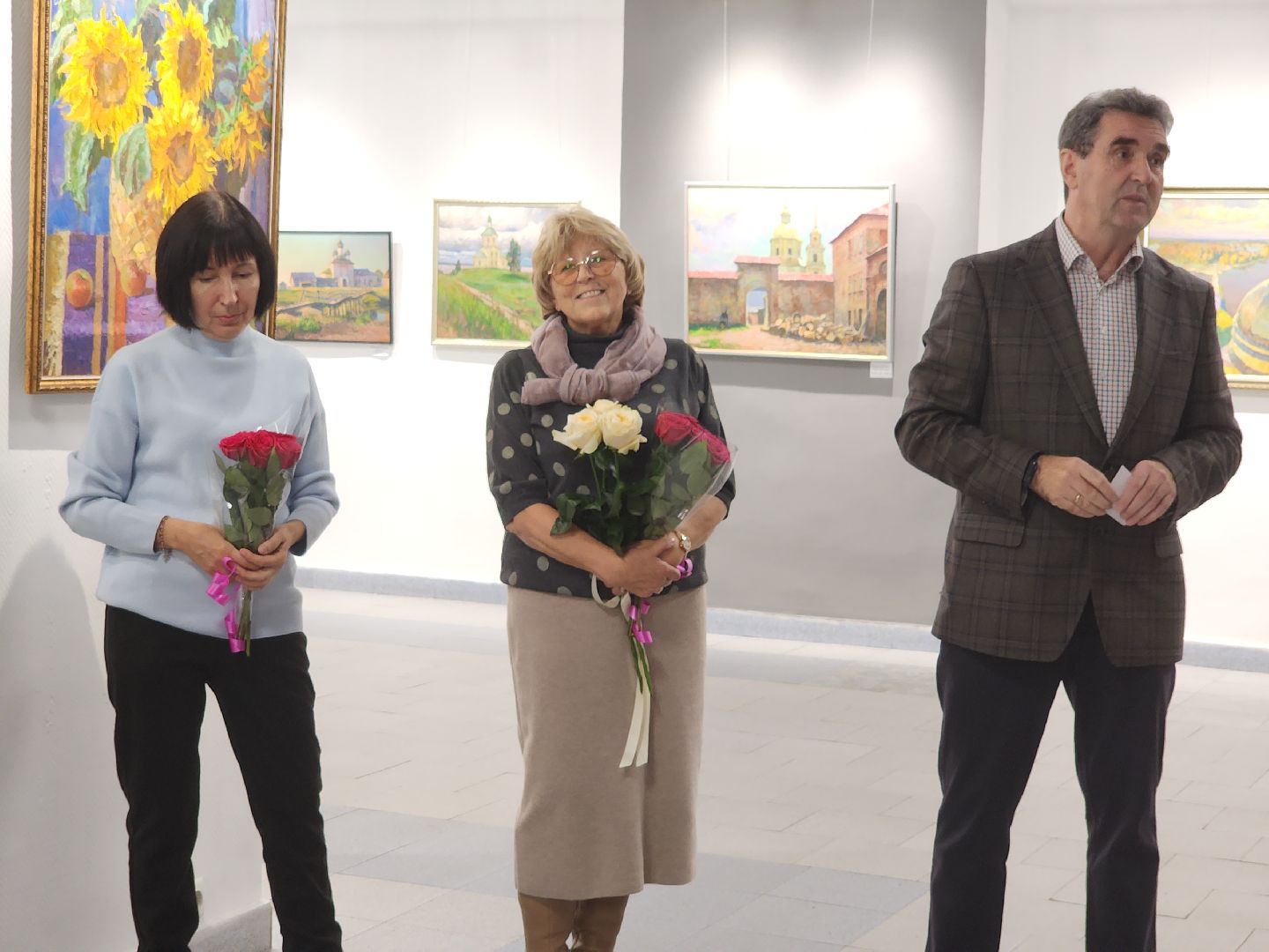 выставка фарфора, дулевский фарфор, орехово-зуевский округ,выставочный зал,