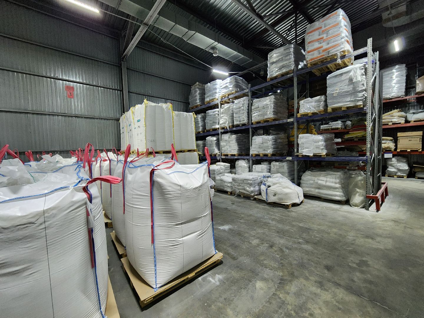 чехов, село новоселки, компания полимер компаунд, производство полимерных смесей, уплотнители, шланги, кабели, расширение производства, новые рабочие места, учебный центр, новые виды продукции, меры поддержки, земельный участок, земля без торгов,  постановление губернатора подмосковья,  заместитель главы округа наталья маминова, управление промышленности инвестиций и предпринимательства, екатерина зыкова, генеральный директор алексей чижмаков, субсидии,