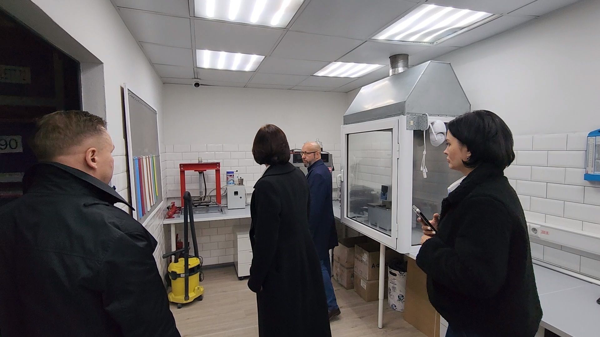 чехов, село новоселки, компания полимер компаунд, производство полимерных смесей, уплотнители, шланги, кабели, расширение производства, новые рабочие места, учебный центр, новые виды продукции, меры поддержки, земельный участок, земля без торгов,  постановление губернатора подмосковья,  заместитель главы округа наталья маминова, управление промышленности инвестиций и предпринимательства, екатерина зыкова, генеральный директор алексей чижмаков, субсидии,