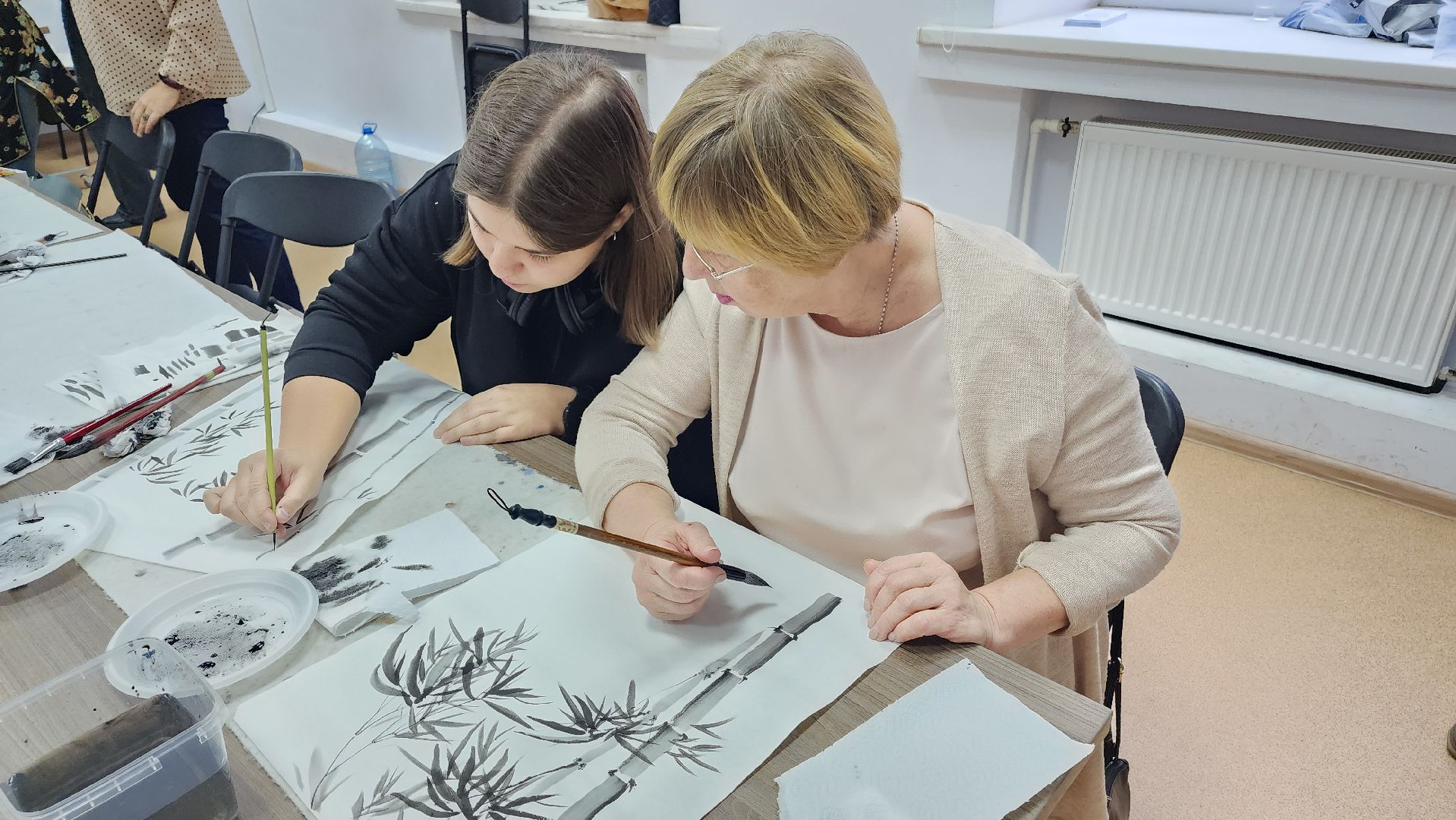 волоколамск, выставка картин, библиотека,